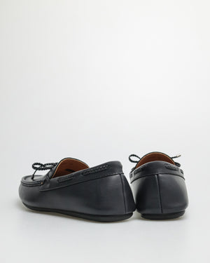 
                  
                    Load image into Gallery viewer, Tomaz C547 Men&amp;#39;s Bow Moccasins (Black)
                  
                