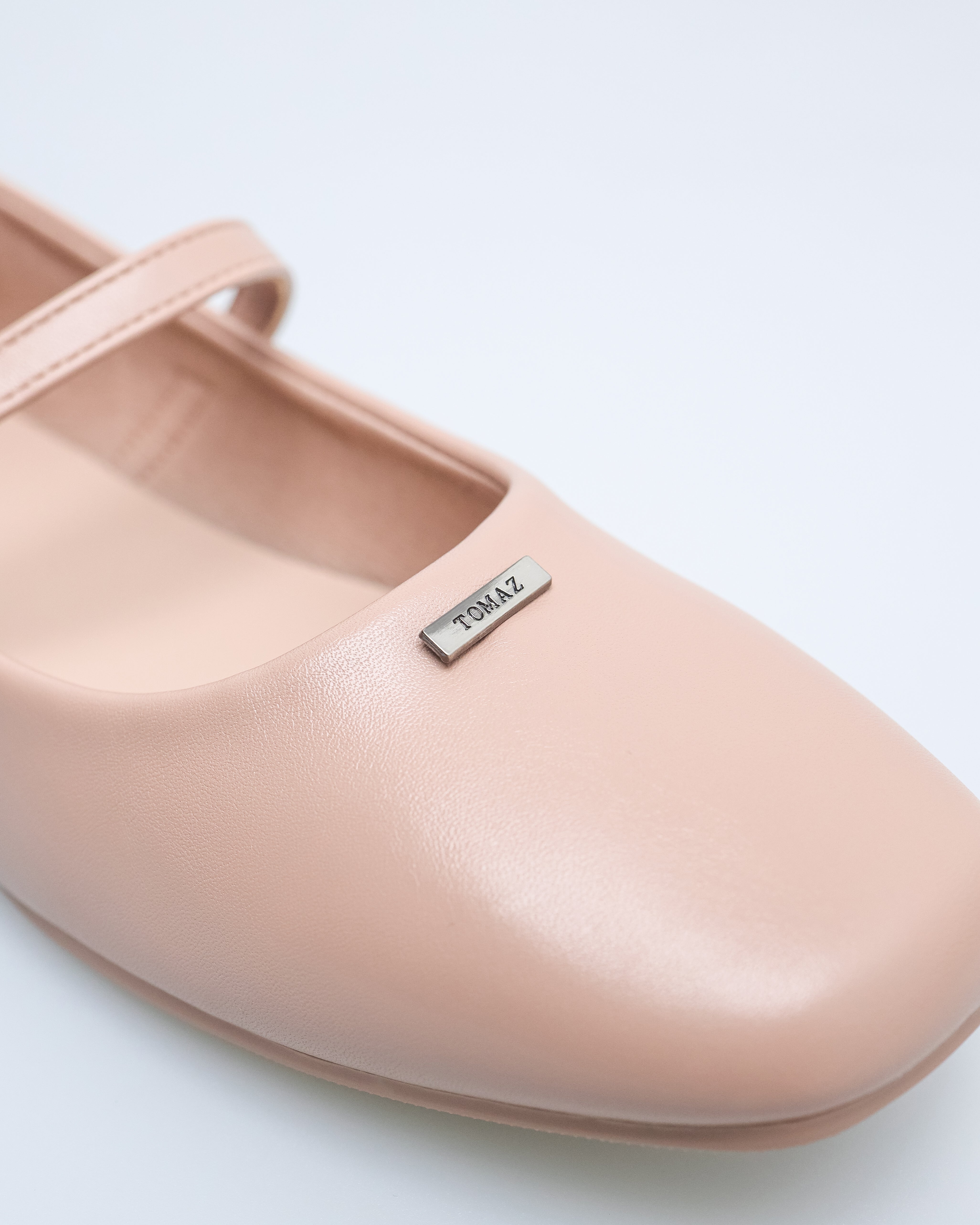 Tomaz NN399 Ladies Classy Rounded Flats (Nude)