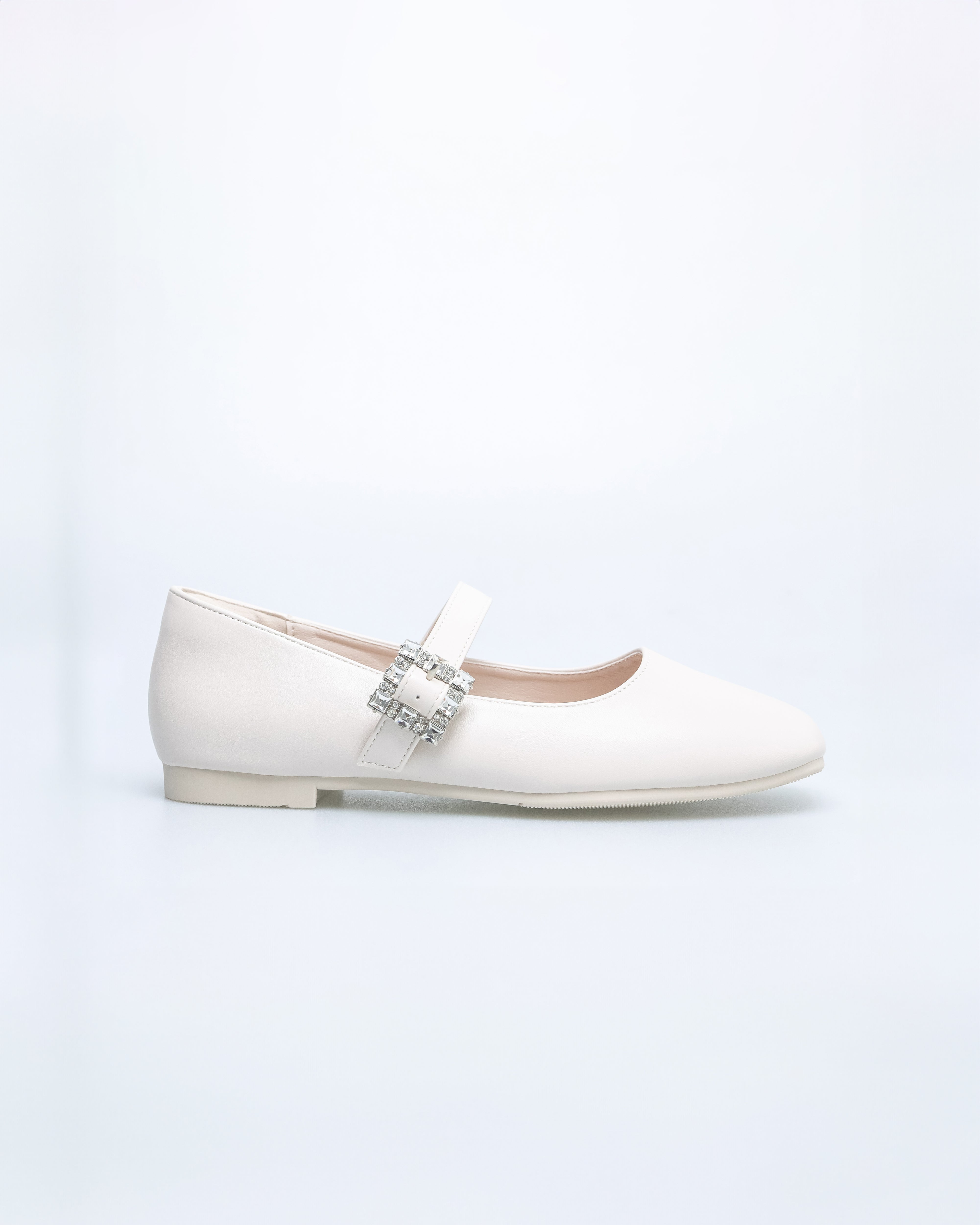 Tomaz NN400 Ladies Crystal Buckle Flats (Cream)