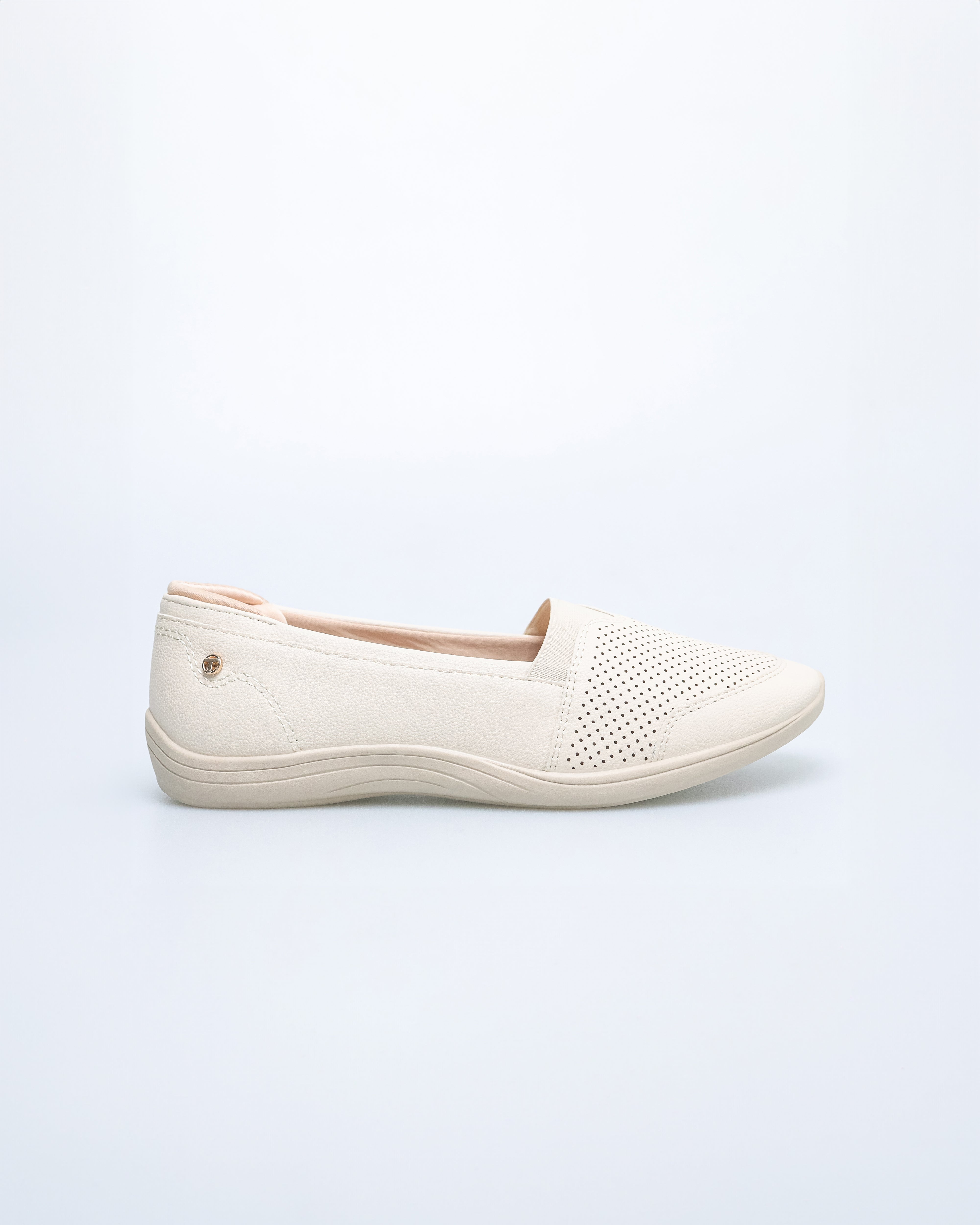 Tomaz NN428 Ladies Classic Perforated Flats (Cream)