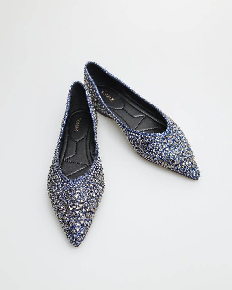 
                  
                    Load image into Gallery viewer, Tomaz YX138 Ladies Gem Crusted Flats (Blue)
                  
                