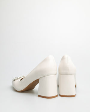 
                  
                    Load image into Gallery viewer, Tomaz YX137 Ladies Circle Gem Heels (White)
                  
                