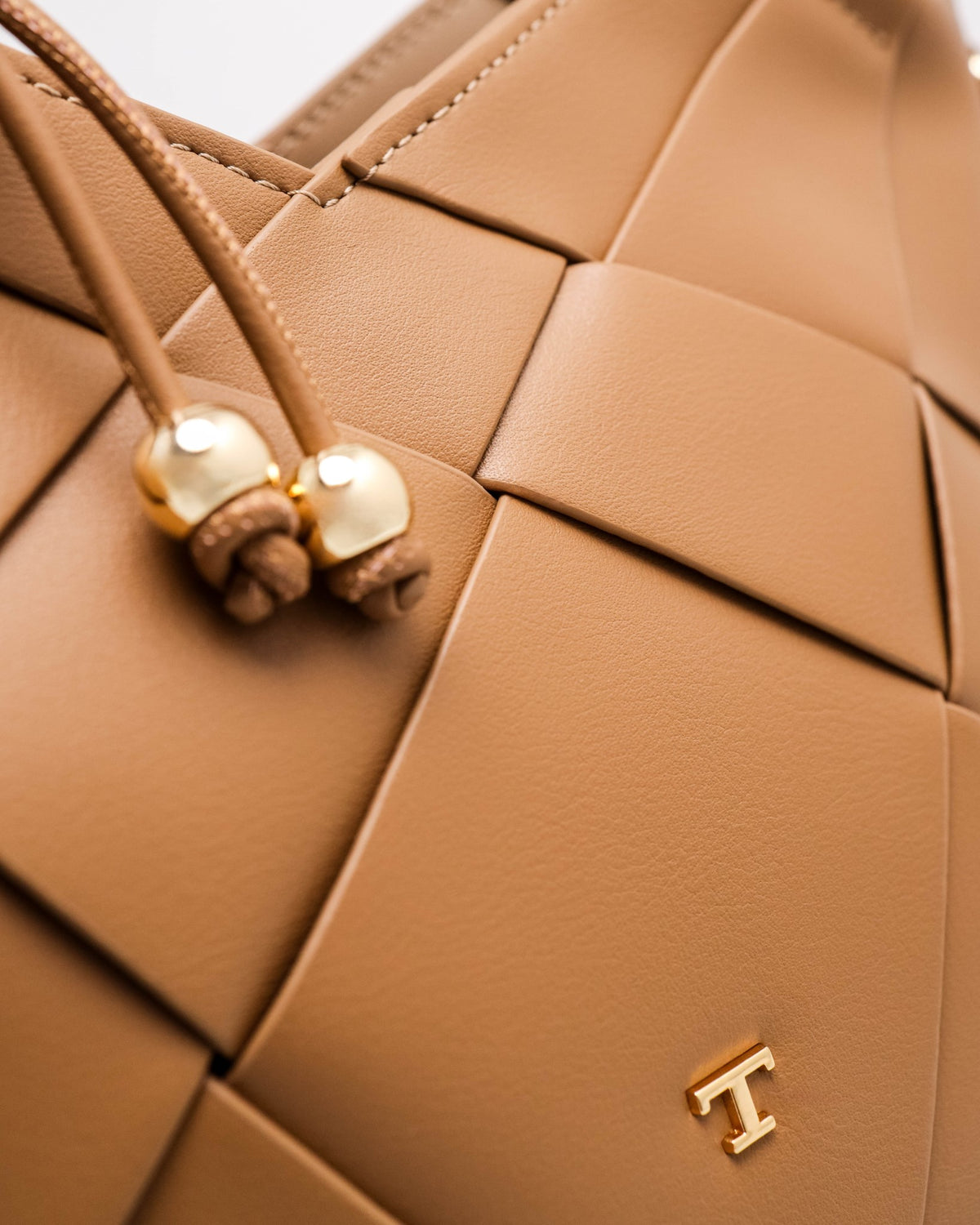 #color_brown