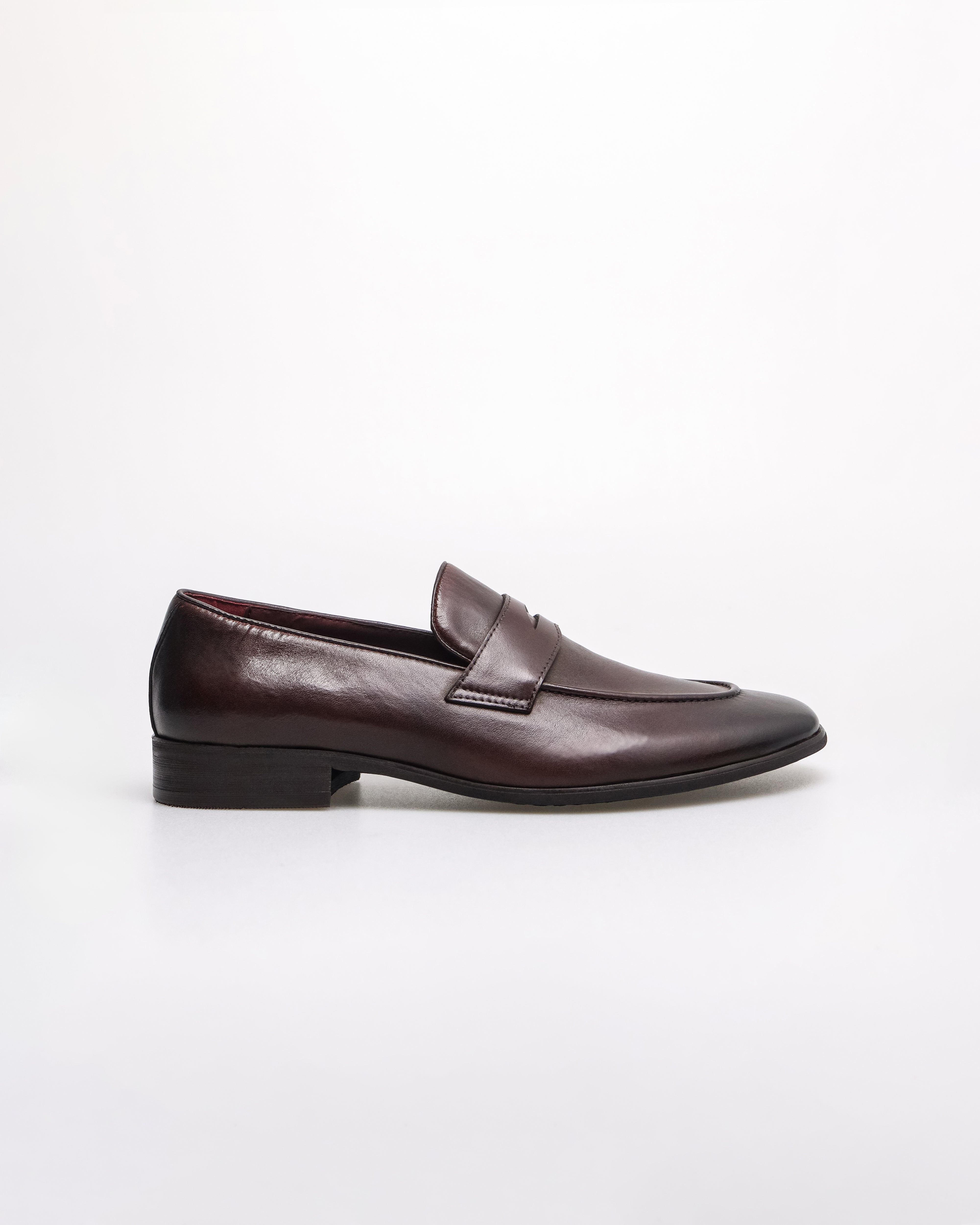 Tomaz HF109 Men's Semicircle Charm Loafers (Coffee)