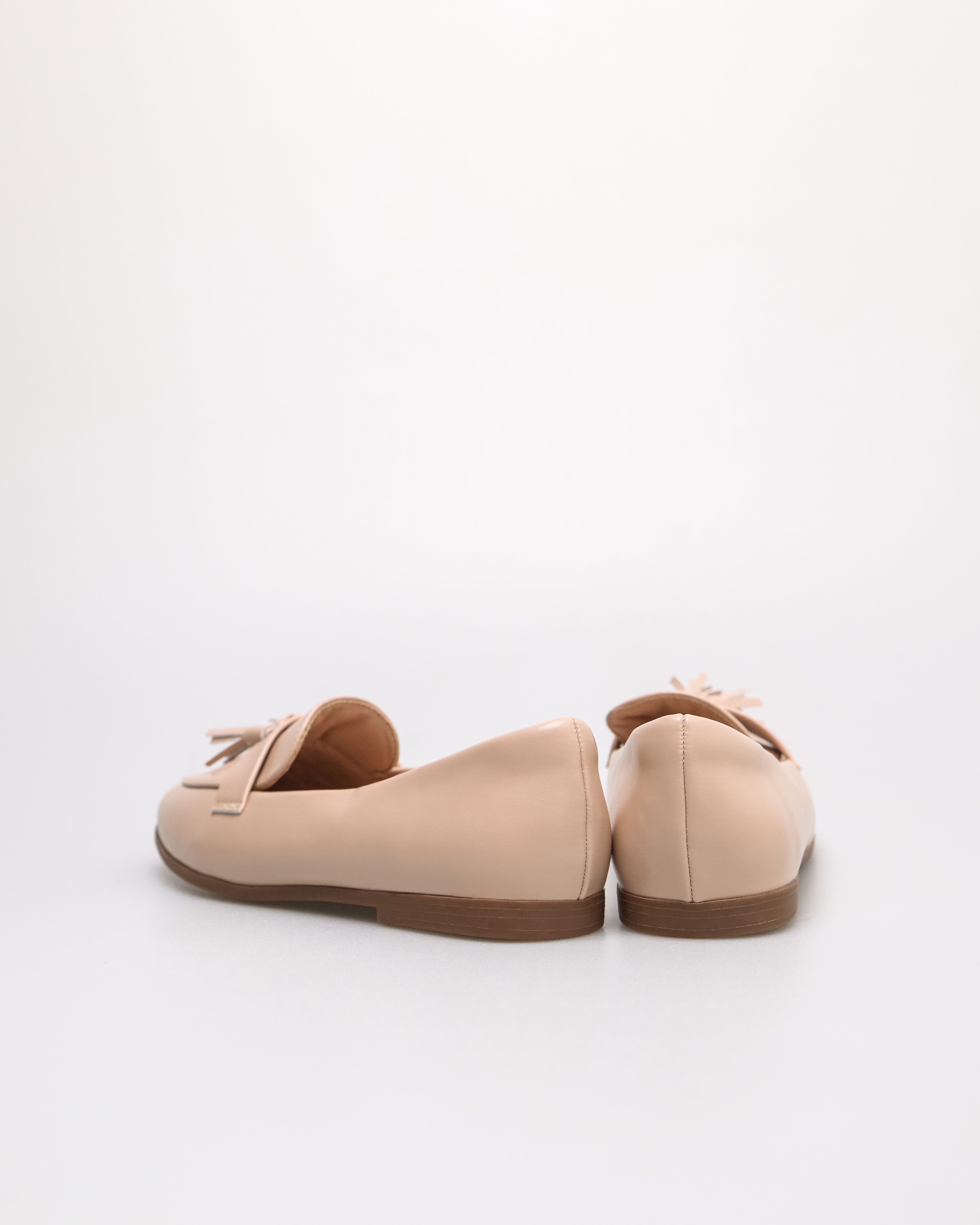 Tomaz NN489 Ladies Tassel Flats (Beige)