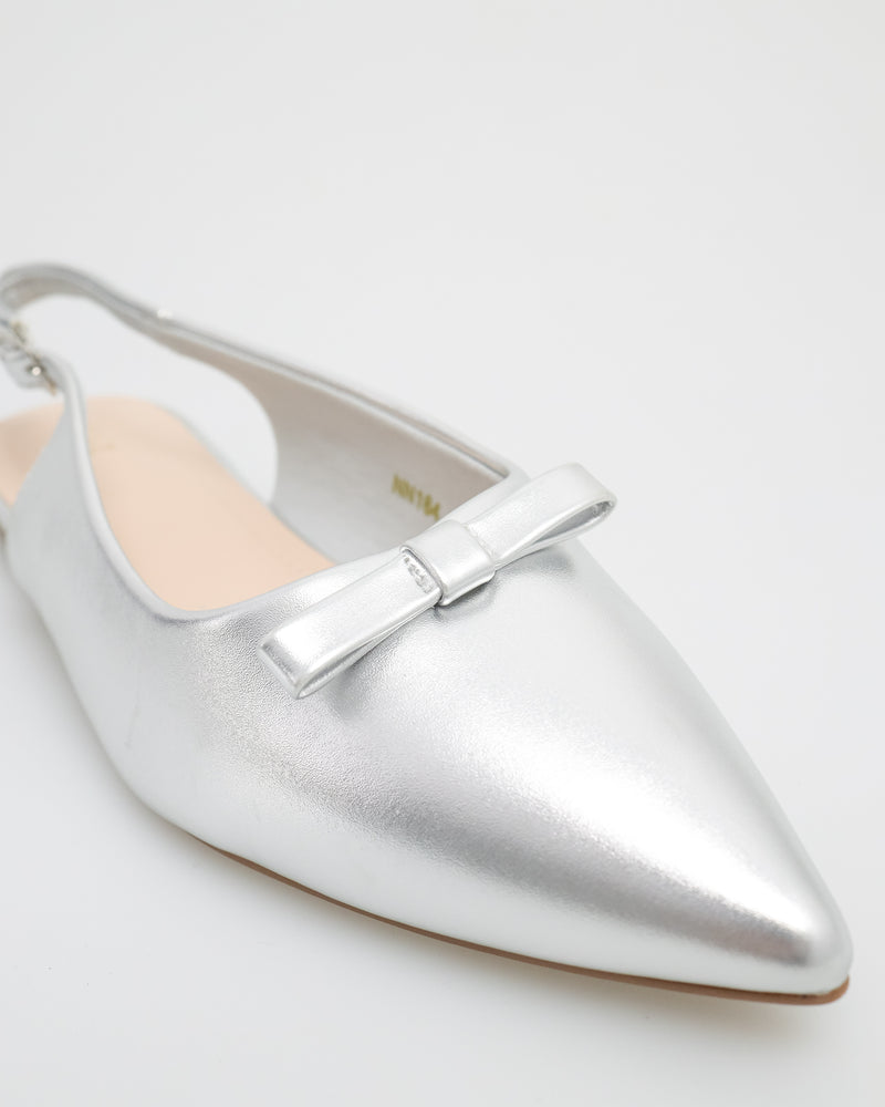 
                  
                    Load image into Gallery viewer, Tomaz NN164 Ladies Ribbon Slingback (Silver)
                  
                