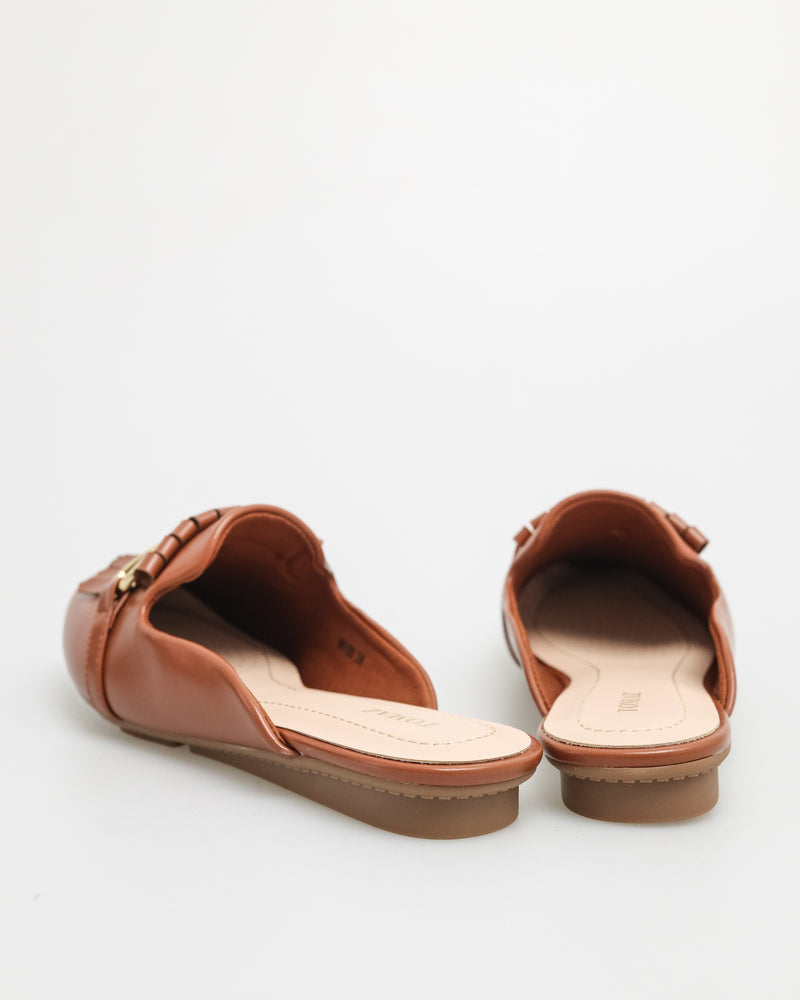 
                  
                    Load image into Gallery viewer, Tomaz NN168 Ladies Fringe Slip On (Brown)
                  
                