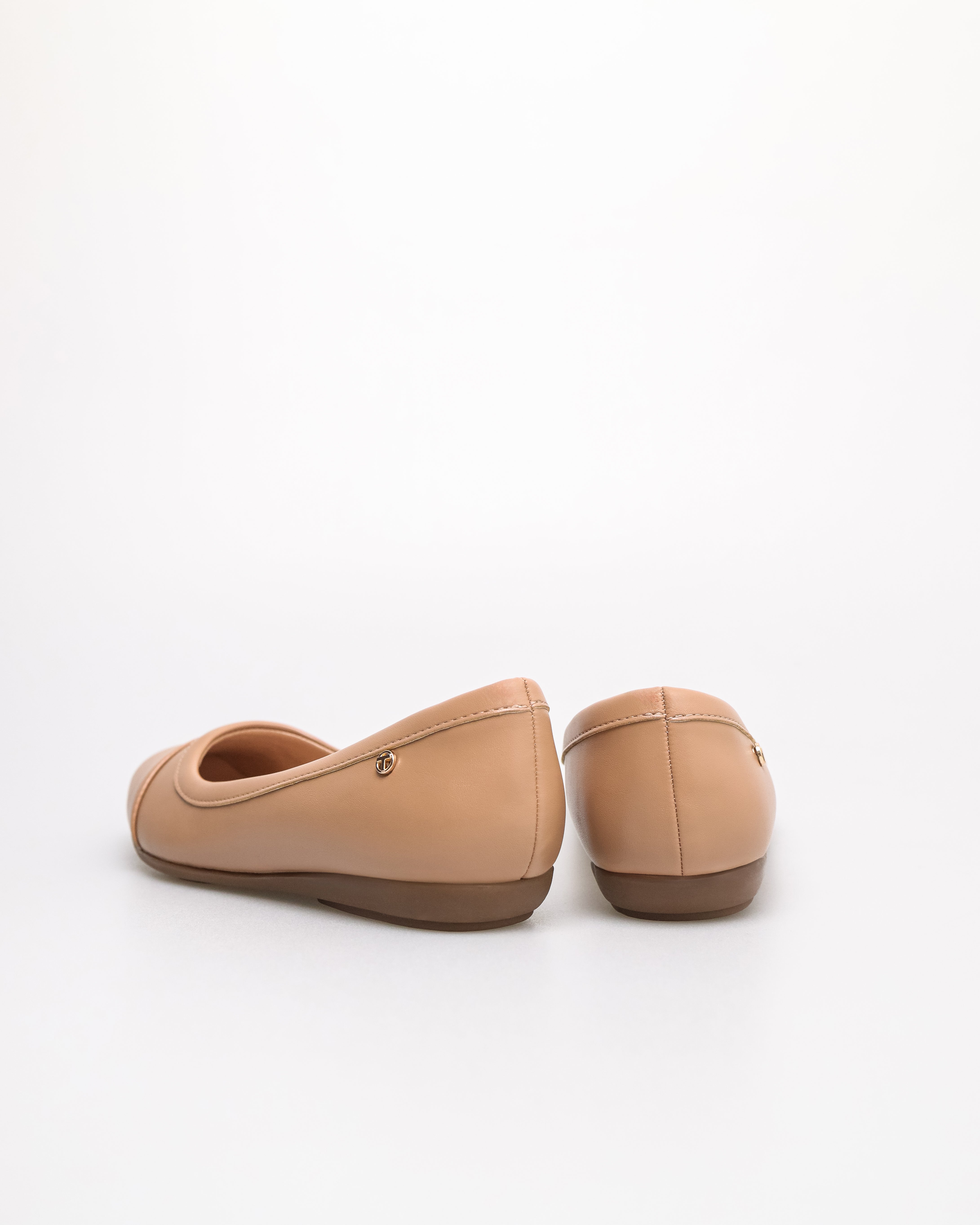 Tomaz NN446 Ladies Signature Button Flats (Camel)