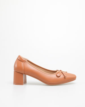
                  
                    Load image into Gallery viewer, Tomaz FL030 Ladies Bow Tie Heels (Brown)
                  
                