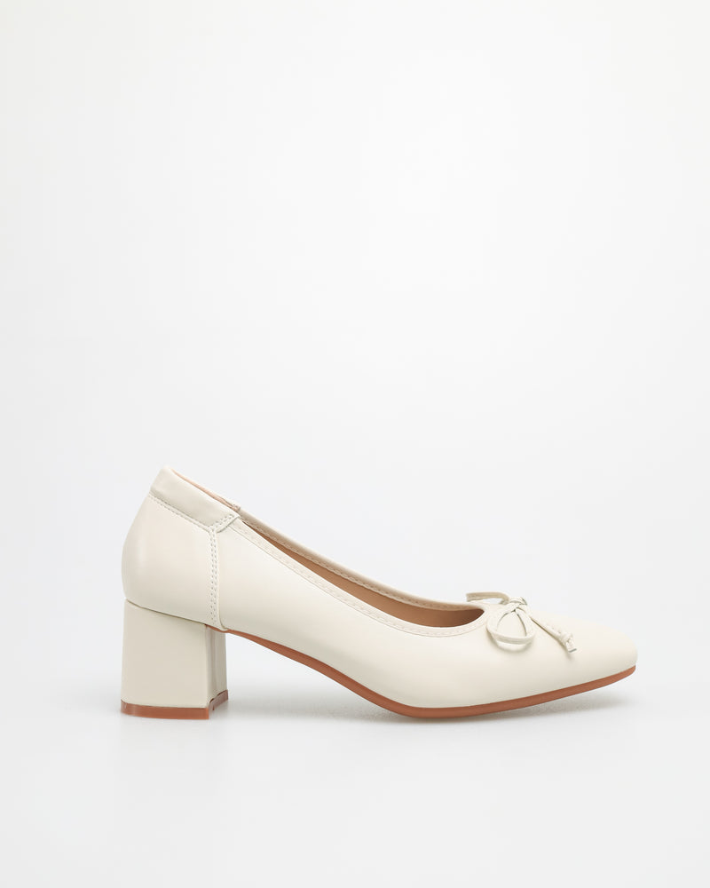 Tomaz FL030 Ladies Bow Tie Heels (Cream)