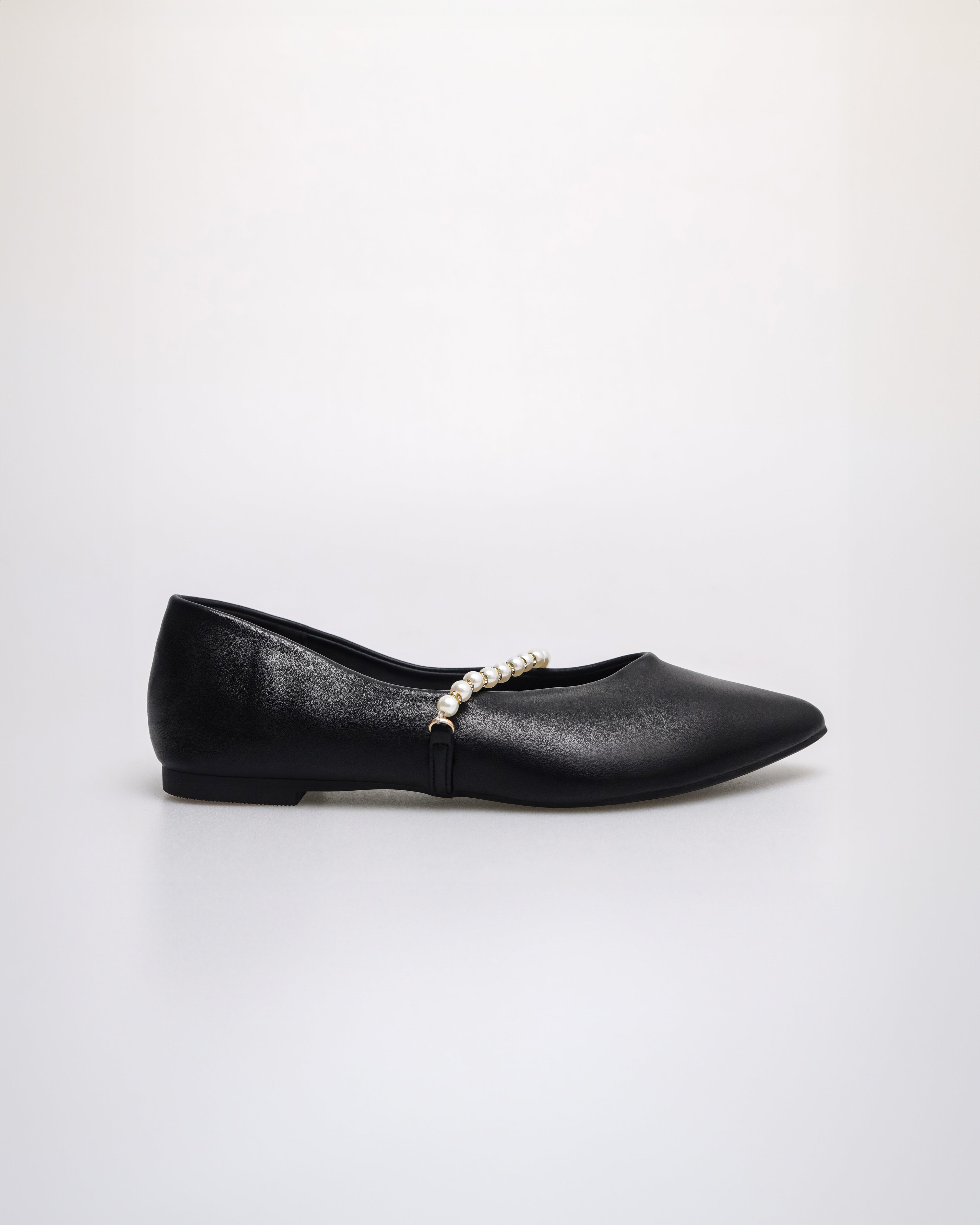 Tomaz YX193 Ladies Plain Pearl Flats (Black)