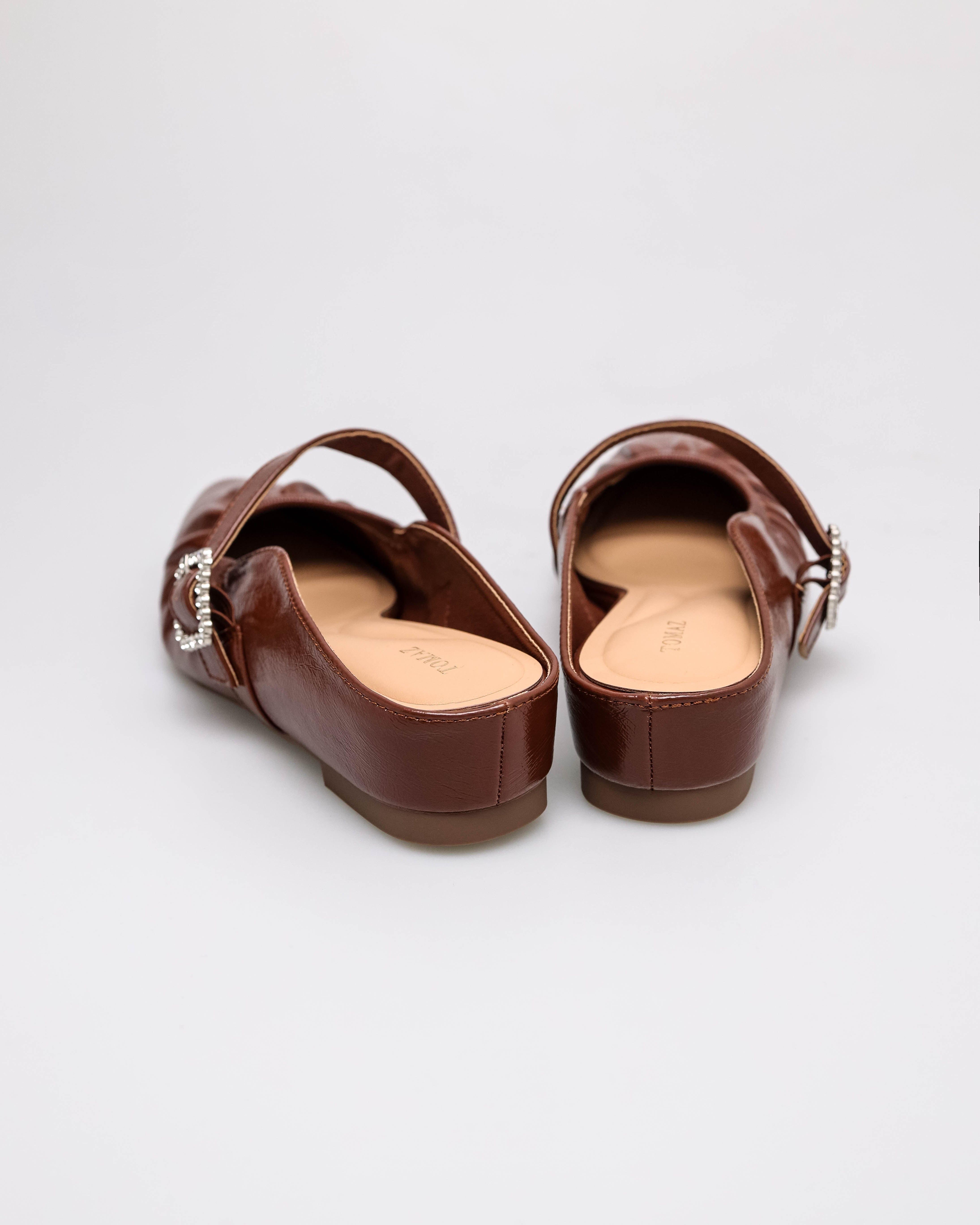 #color_brown