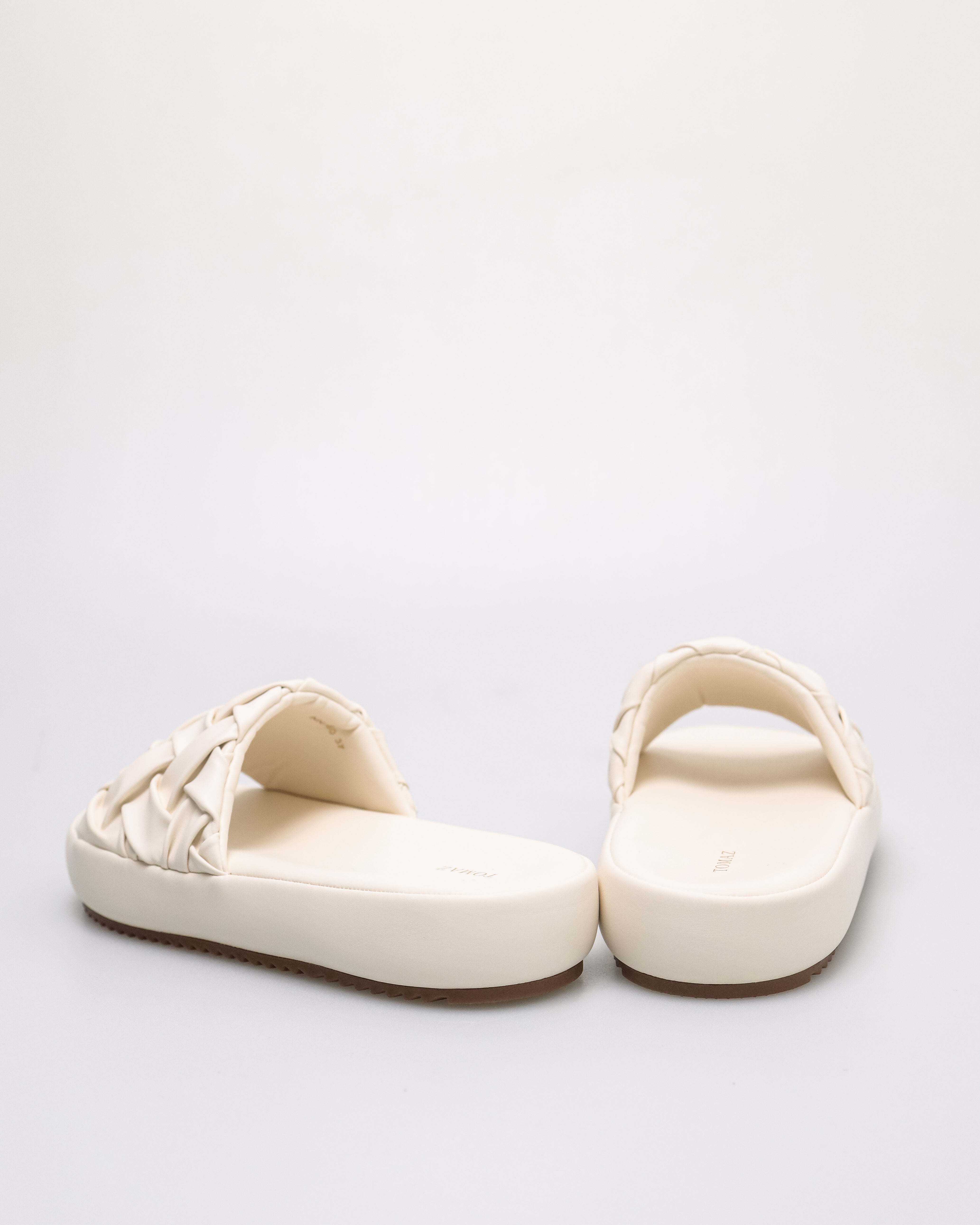 Tomaz NN450 Ladies Woven Flats (Cream)