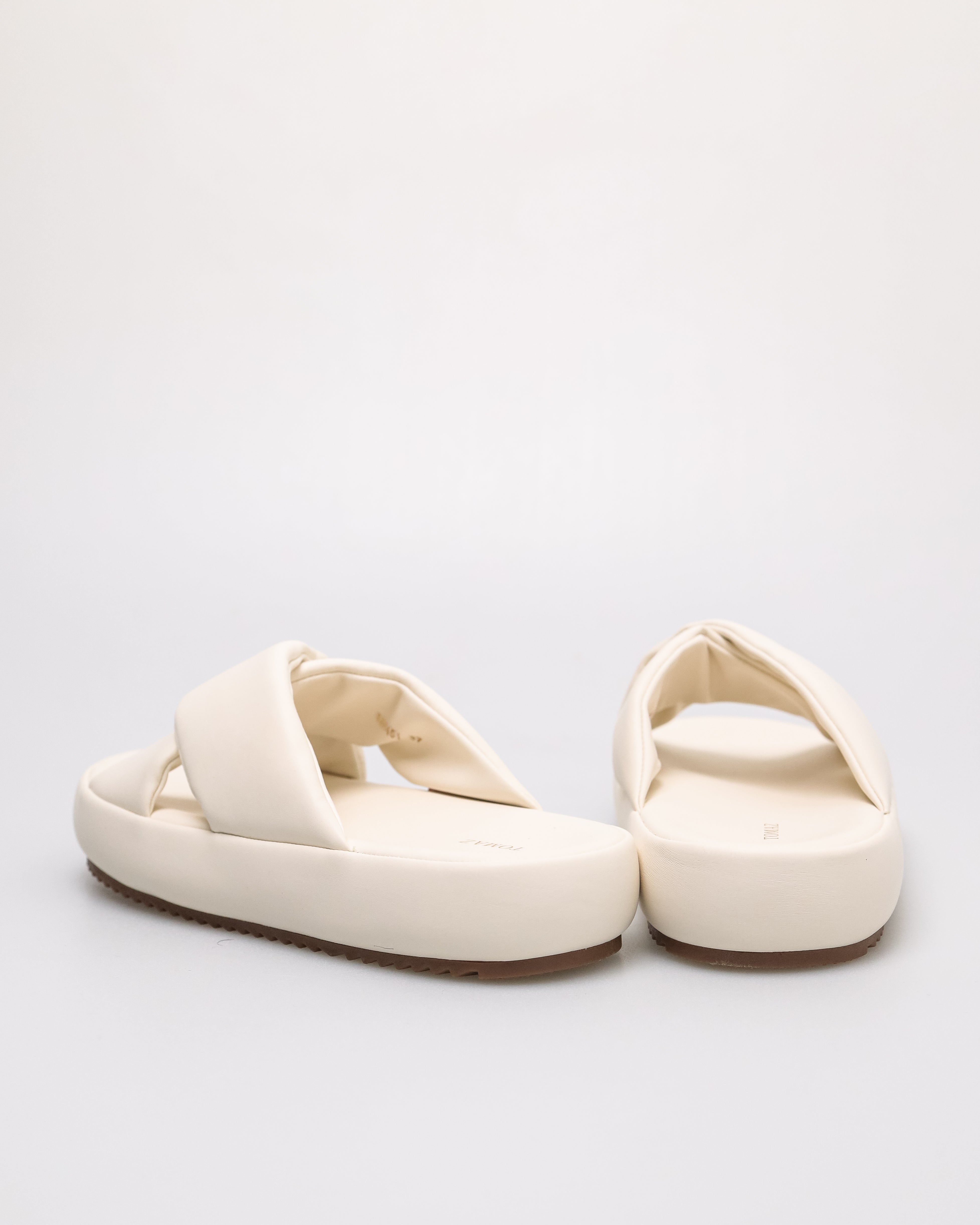 Tomaz NN451 Ladies Cross Padded Flats (Cream)