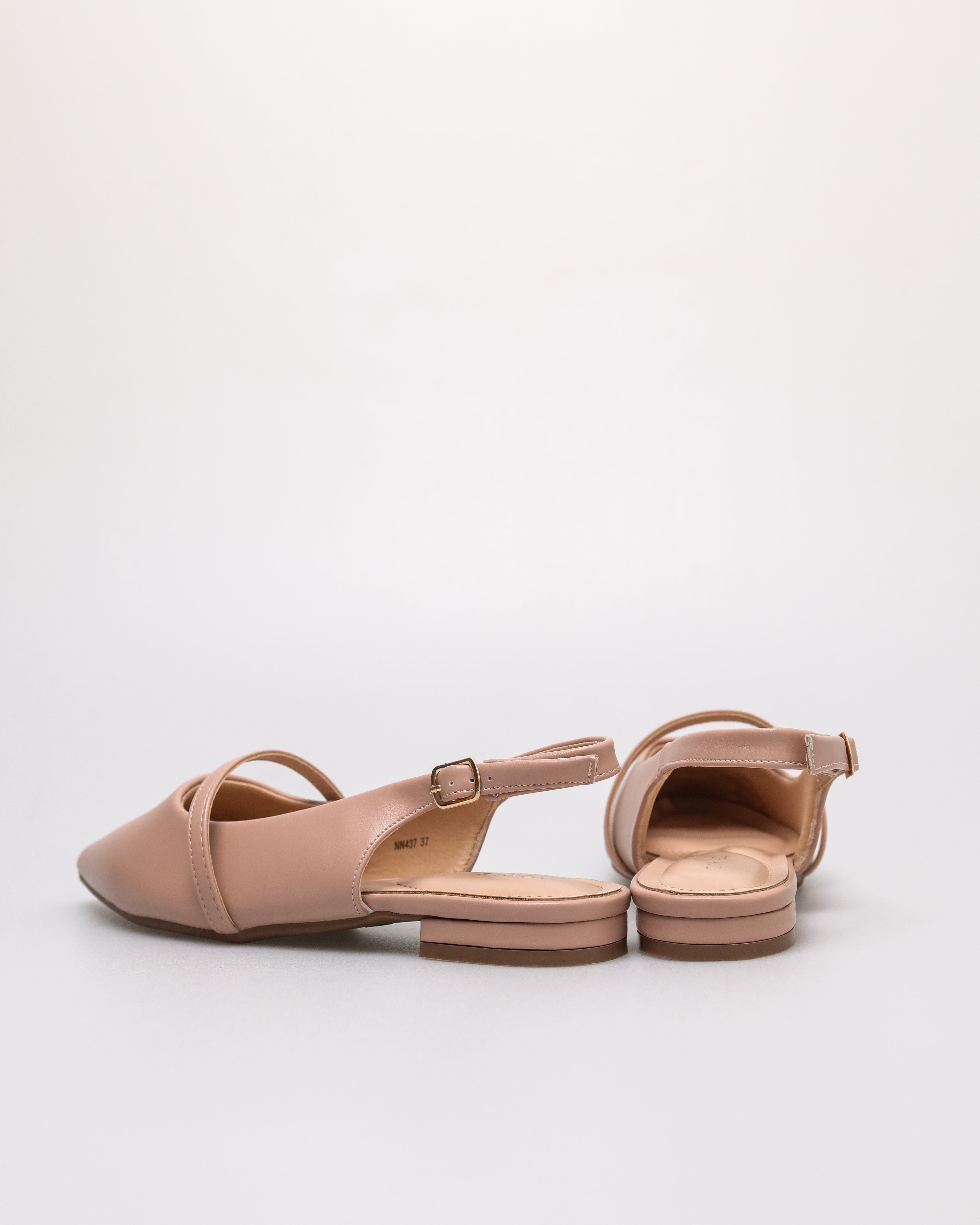 Tomaz NN437 Ladies Pointy Slingback Flats (Nude)