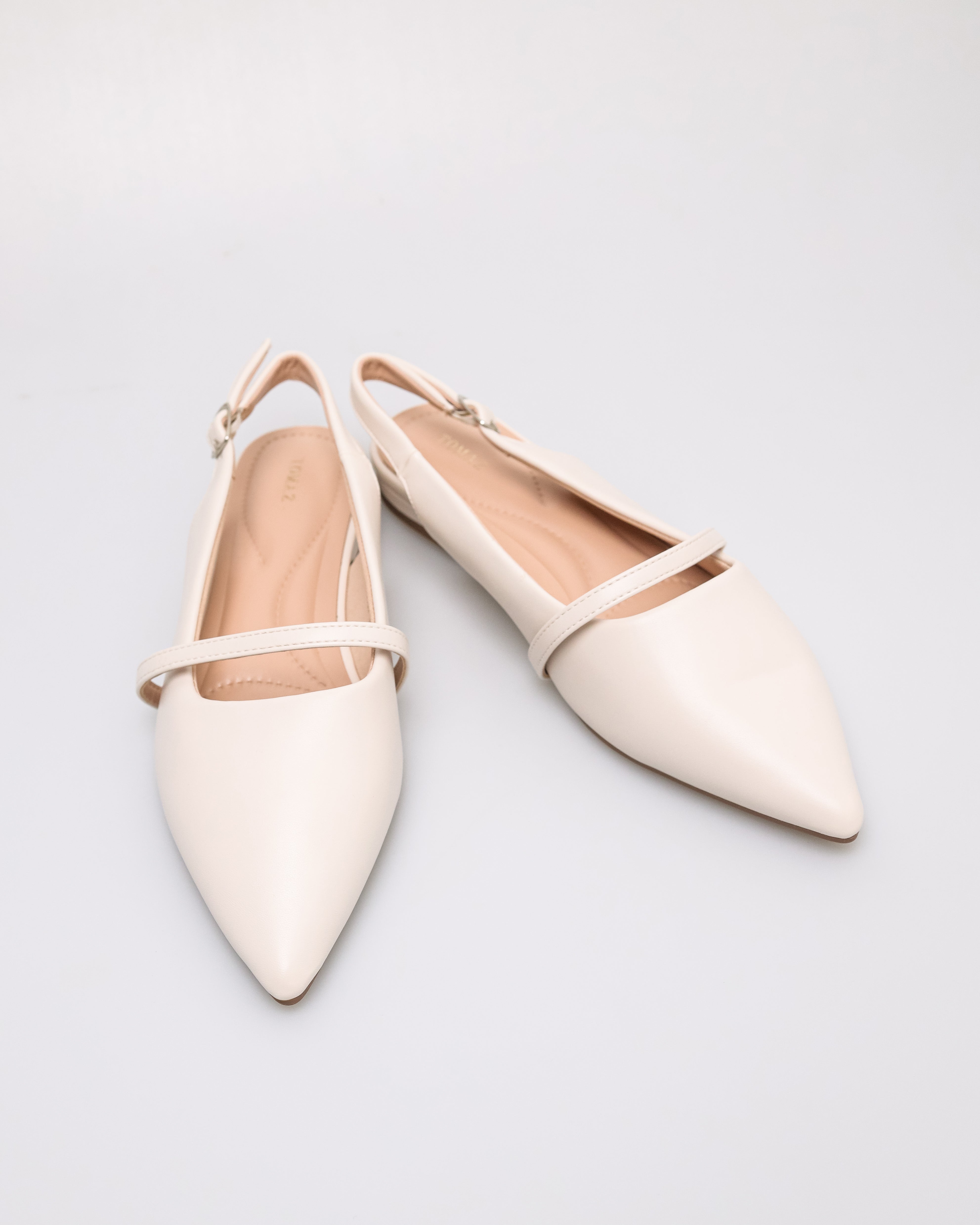 Tomaz NN437 Ladies Pointy Slingback Flats (Cream)