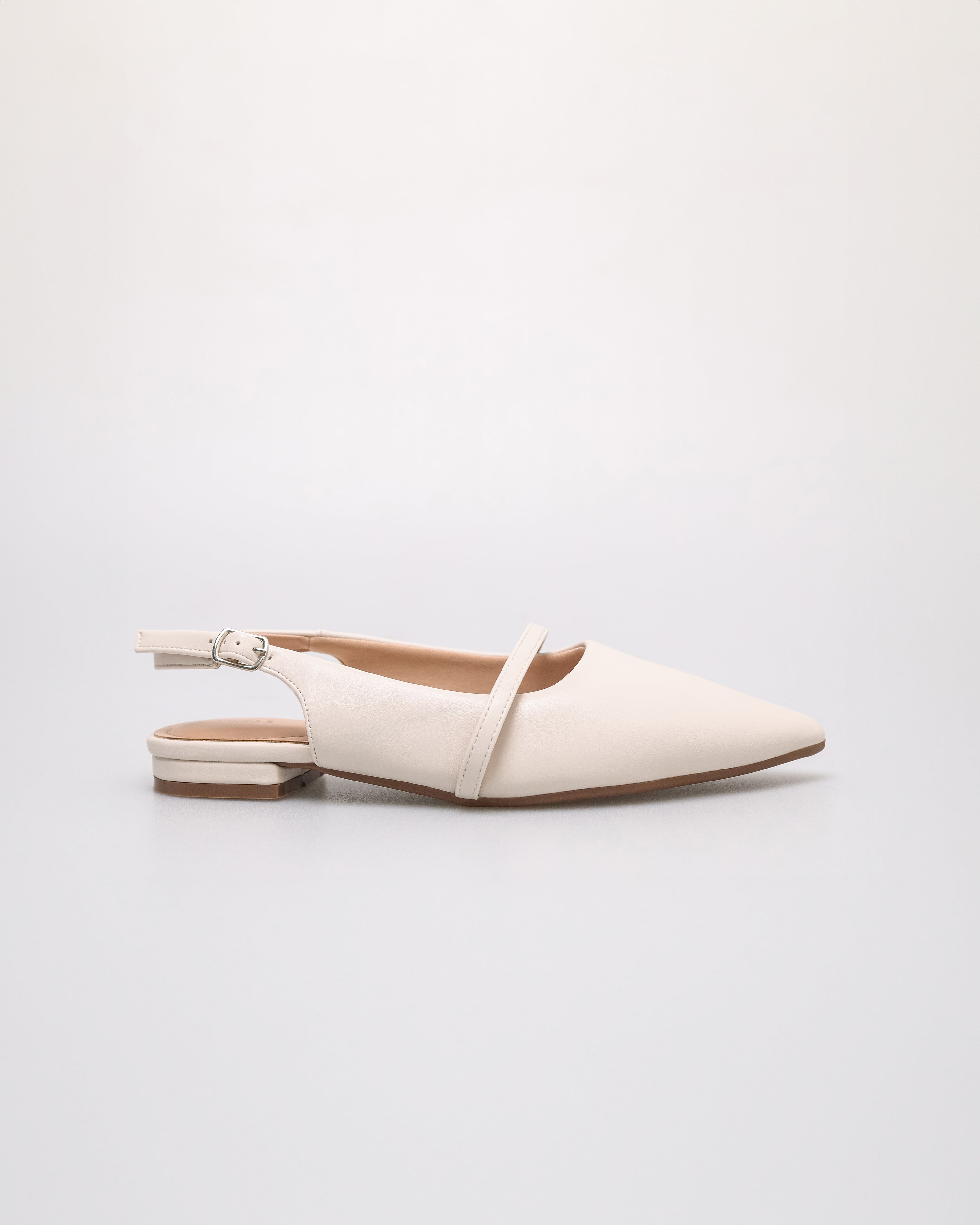 Tomaz NN437 Ladies Pointy Slingback Flats (Cream)