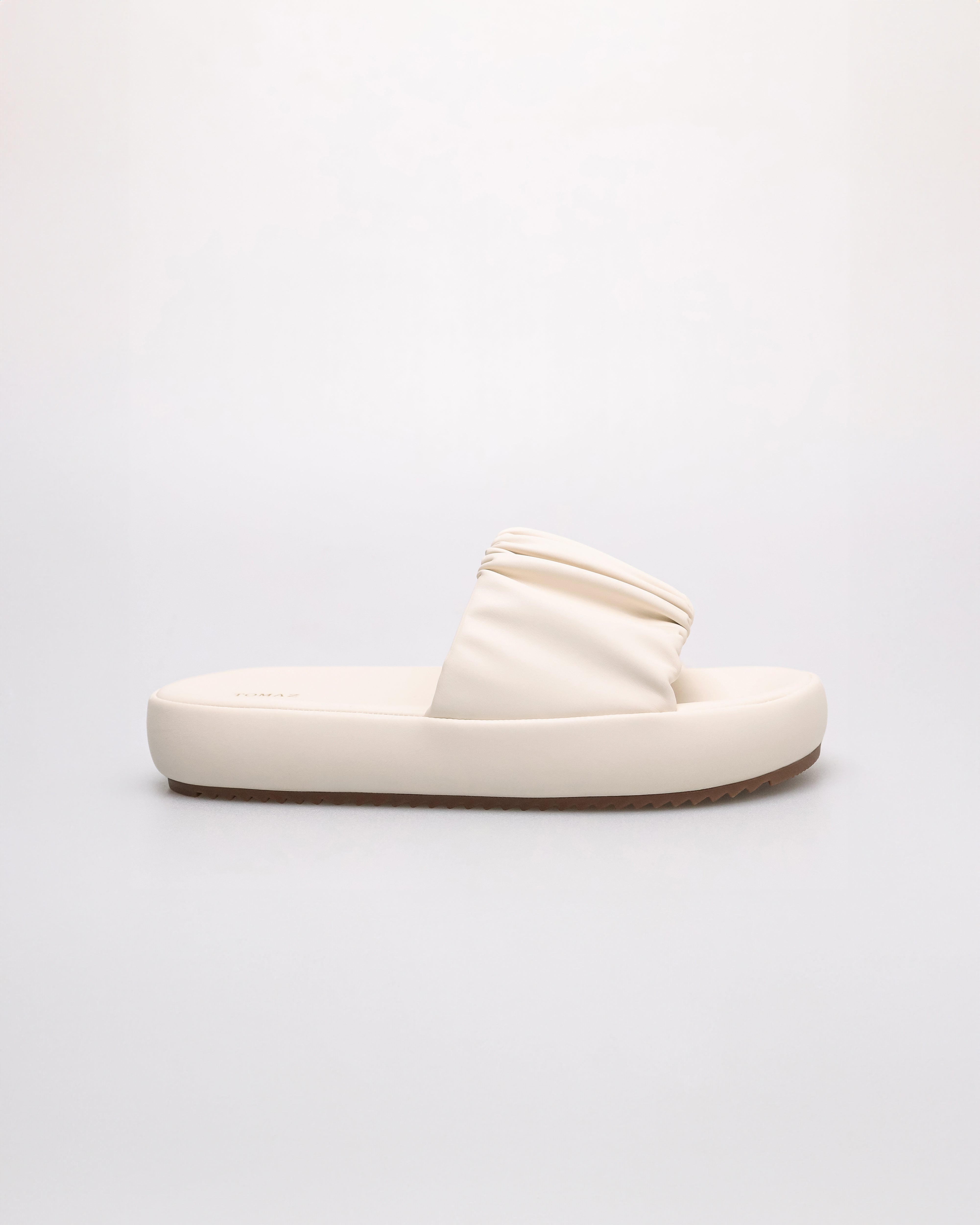 Tomaz NN413 Ladies Pleated Flats (Cream)