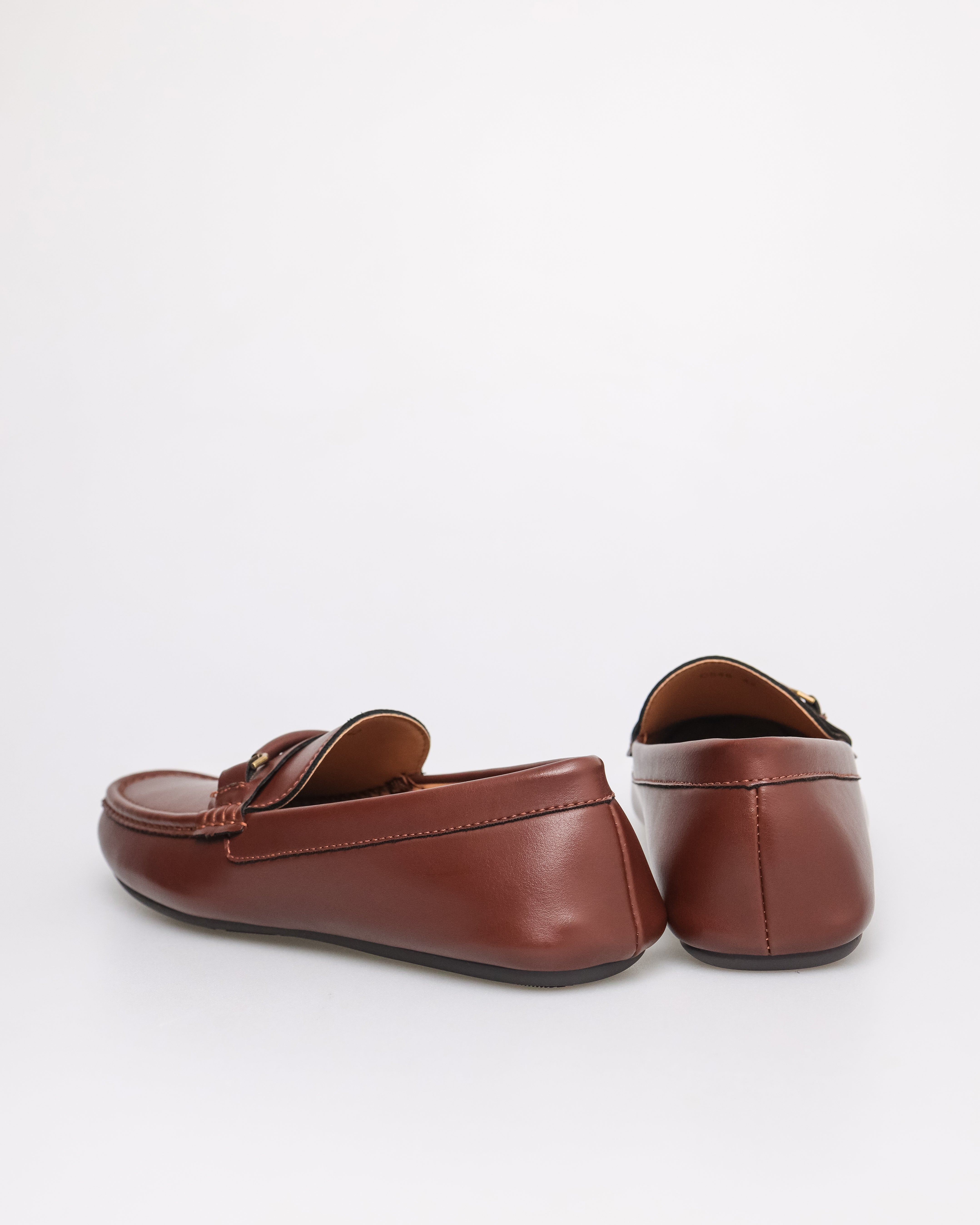 Tomaz C548 Men's Buckle Moccasins (Brown)