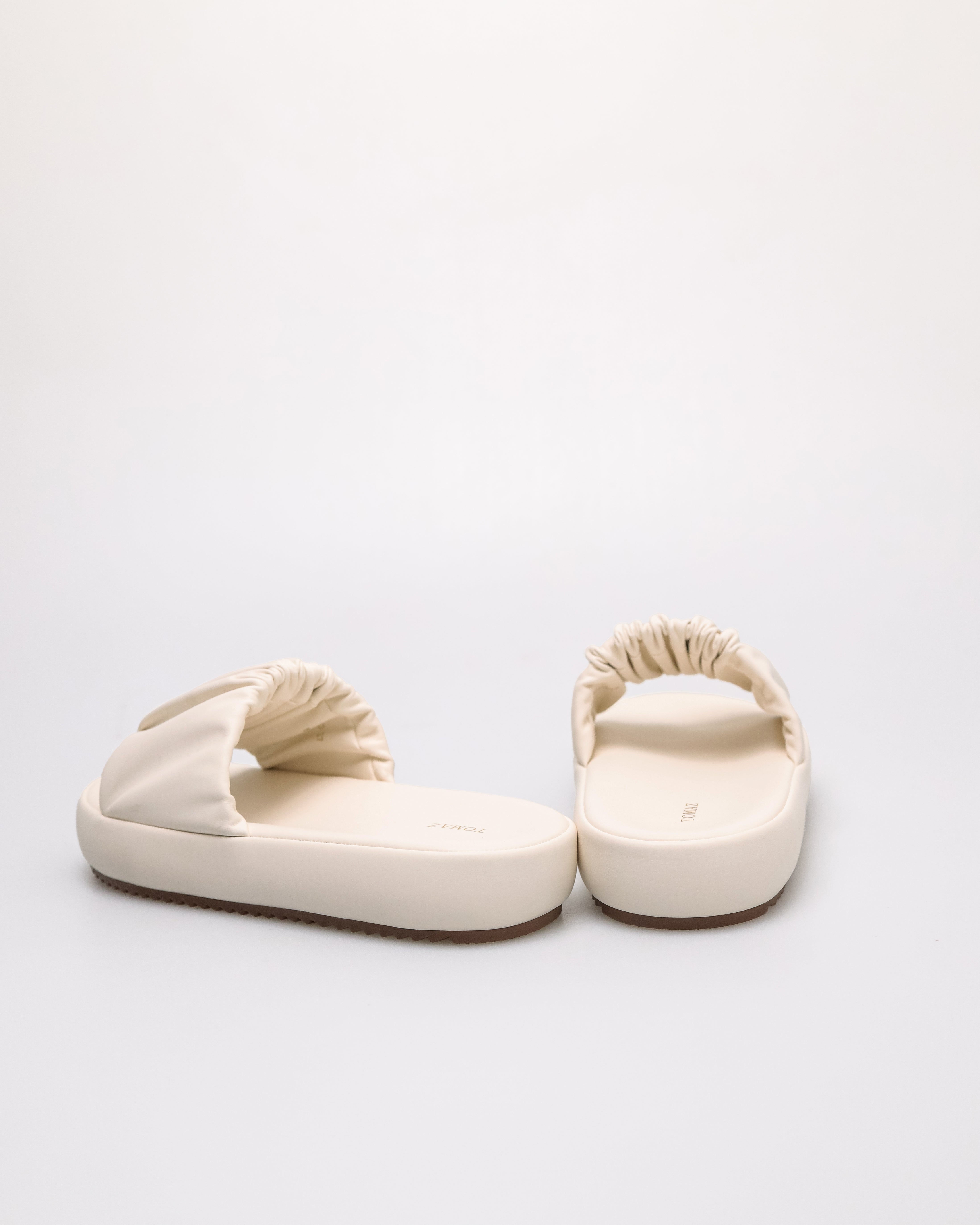 Tomaz NN413 Ladies Pleated Flats (Cream)