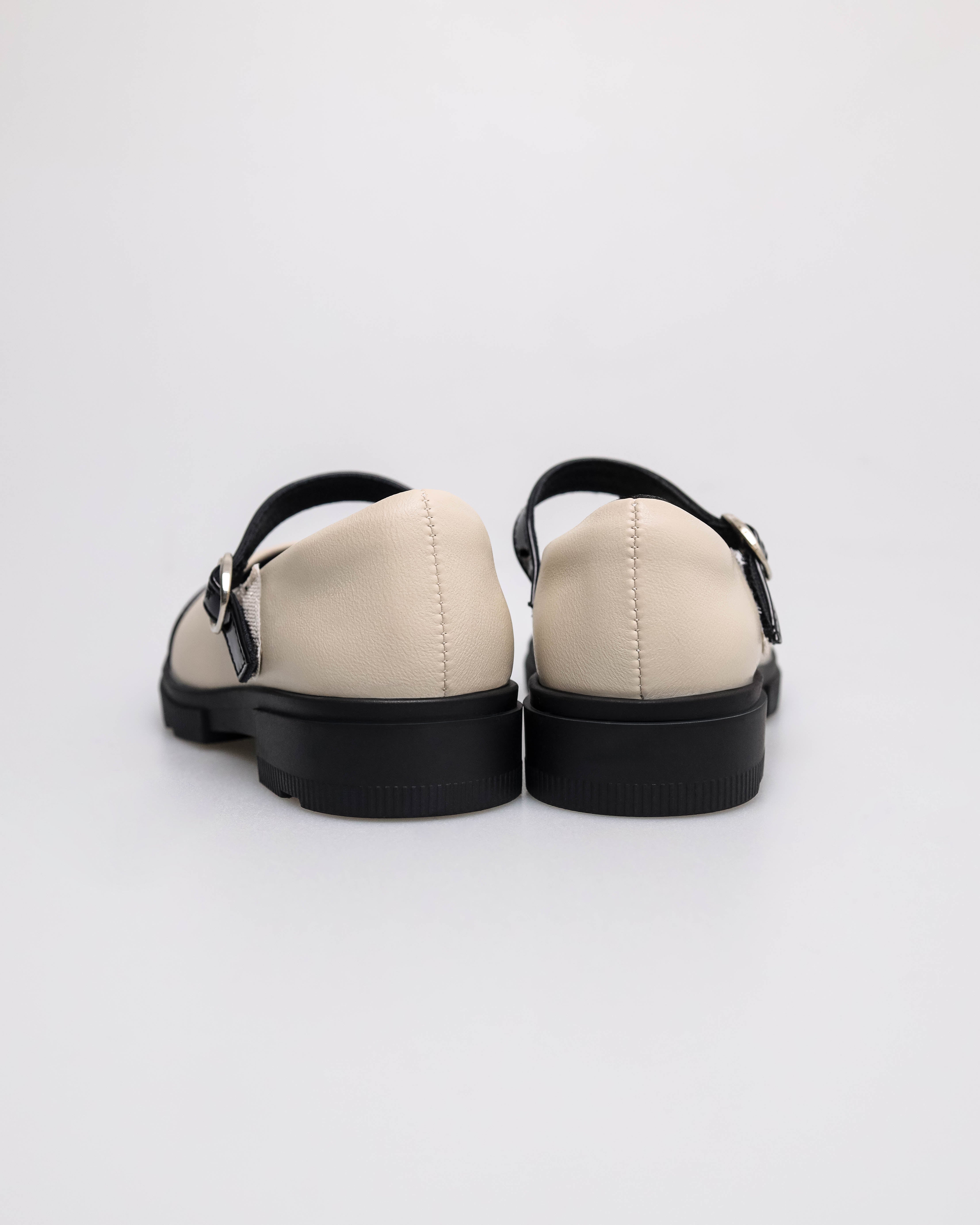 #color_black/cream