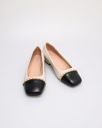 Tomaz NN284 Ladies Gold Chain Flats (Black/Cream)