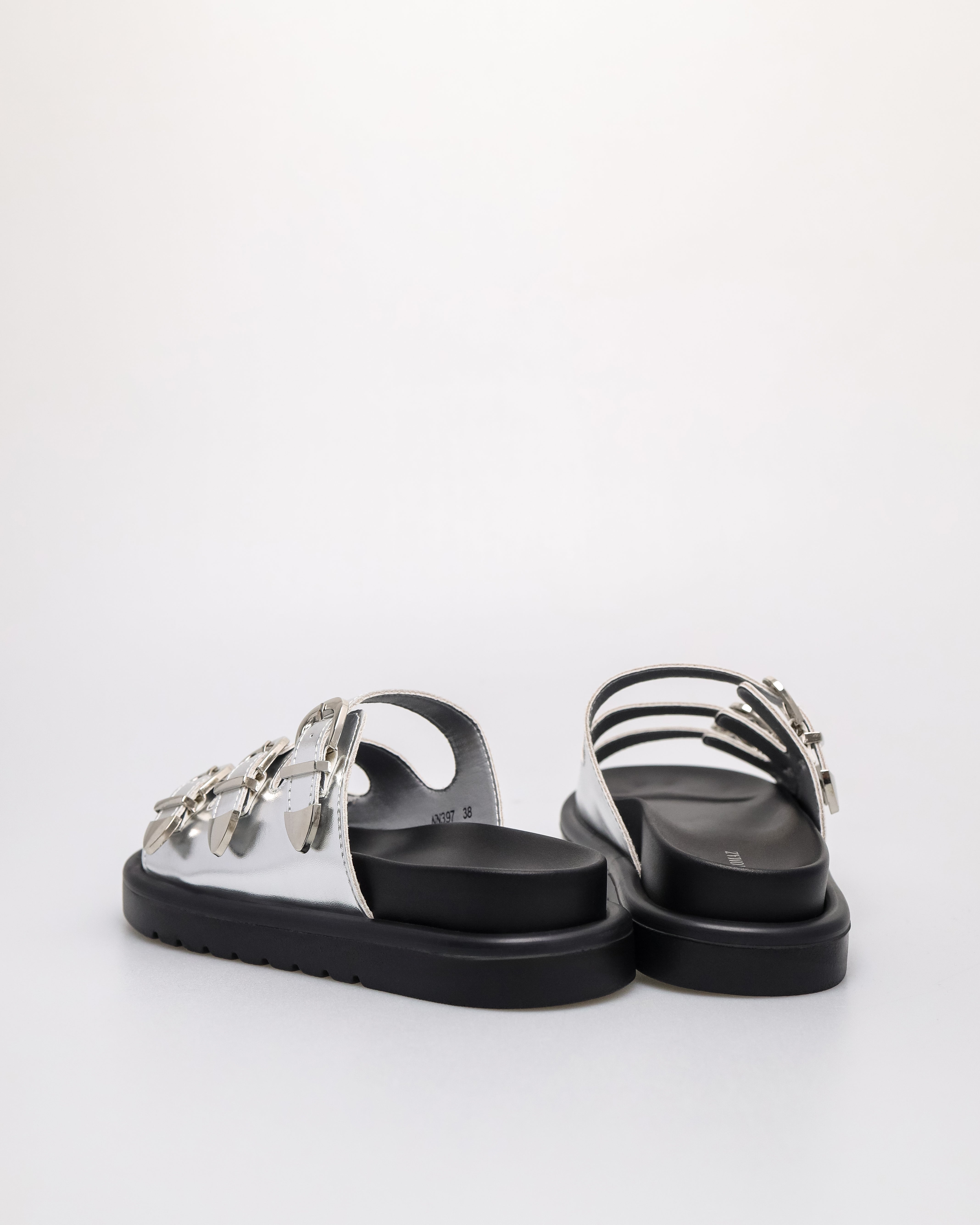 Tomaz NN397 Ladies Triple Strap Sandals (Silver)