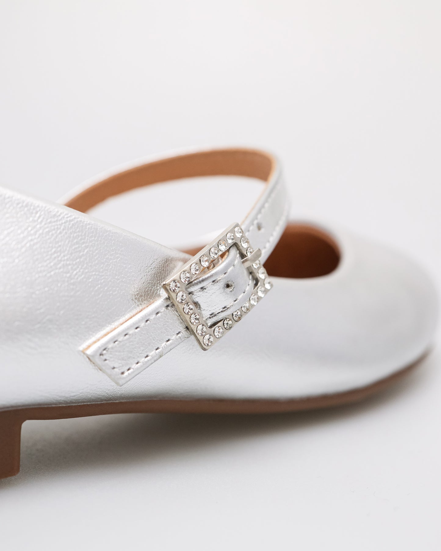 Tomaz NN444 Ladies Crystal Buckle Flats (Silver)