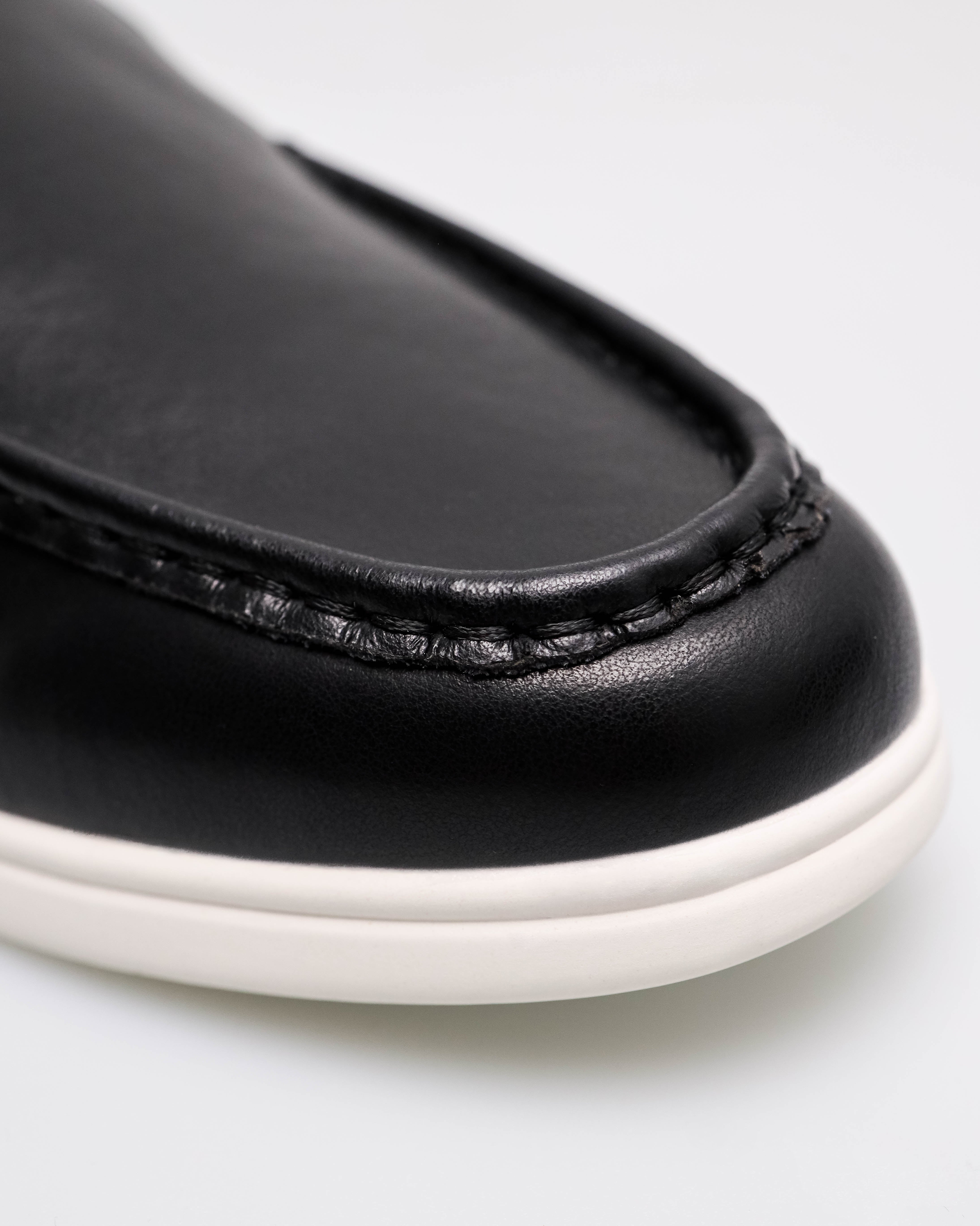 Tomaz C756 Men's Moccasins