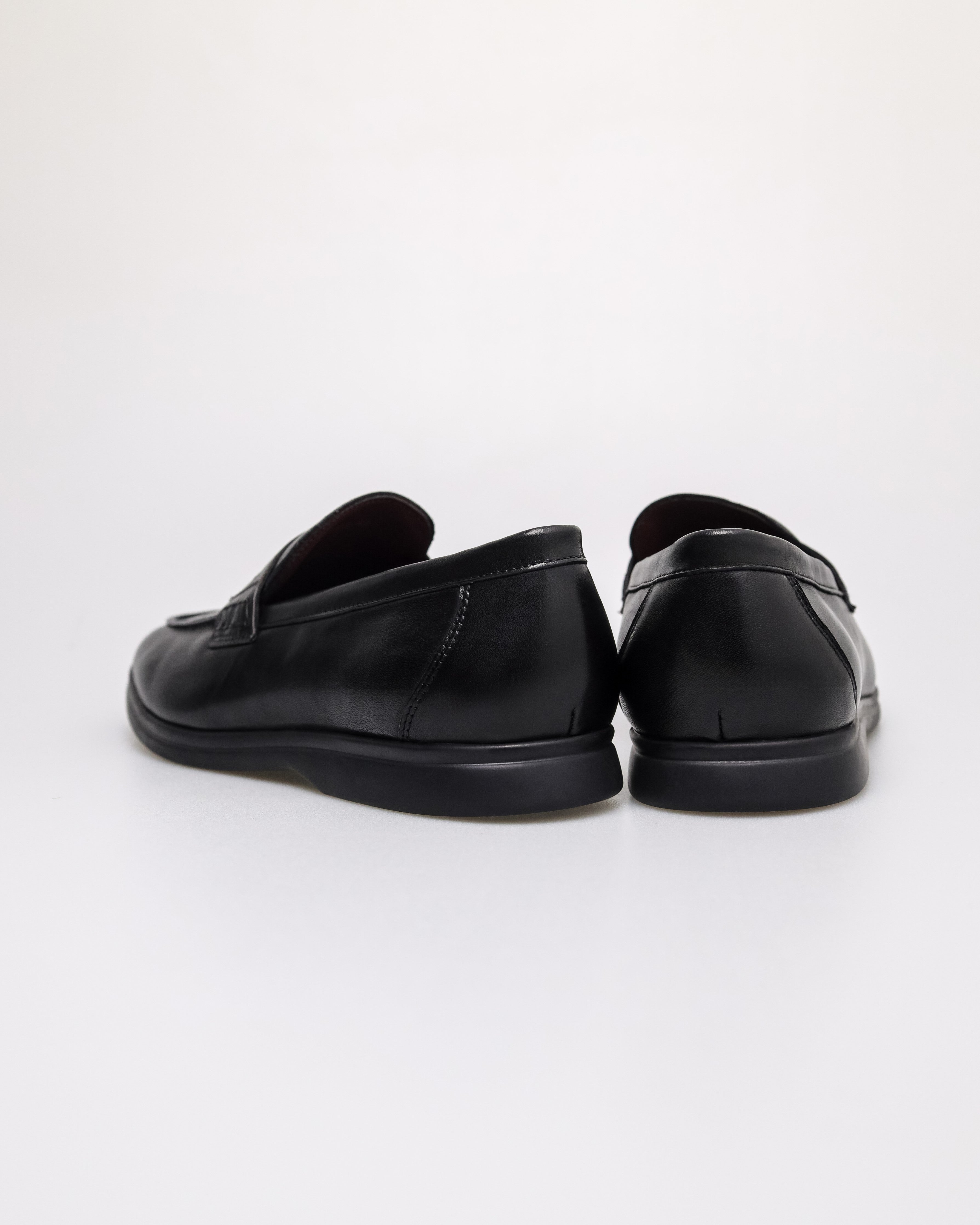 Tomaz HF112 Men's Bind Loafers (Black)