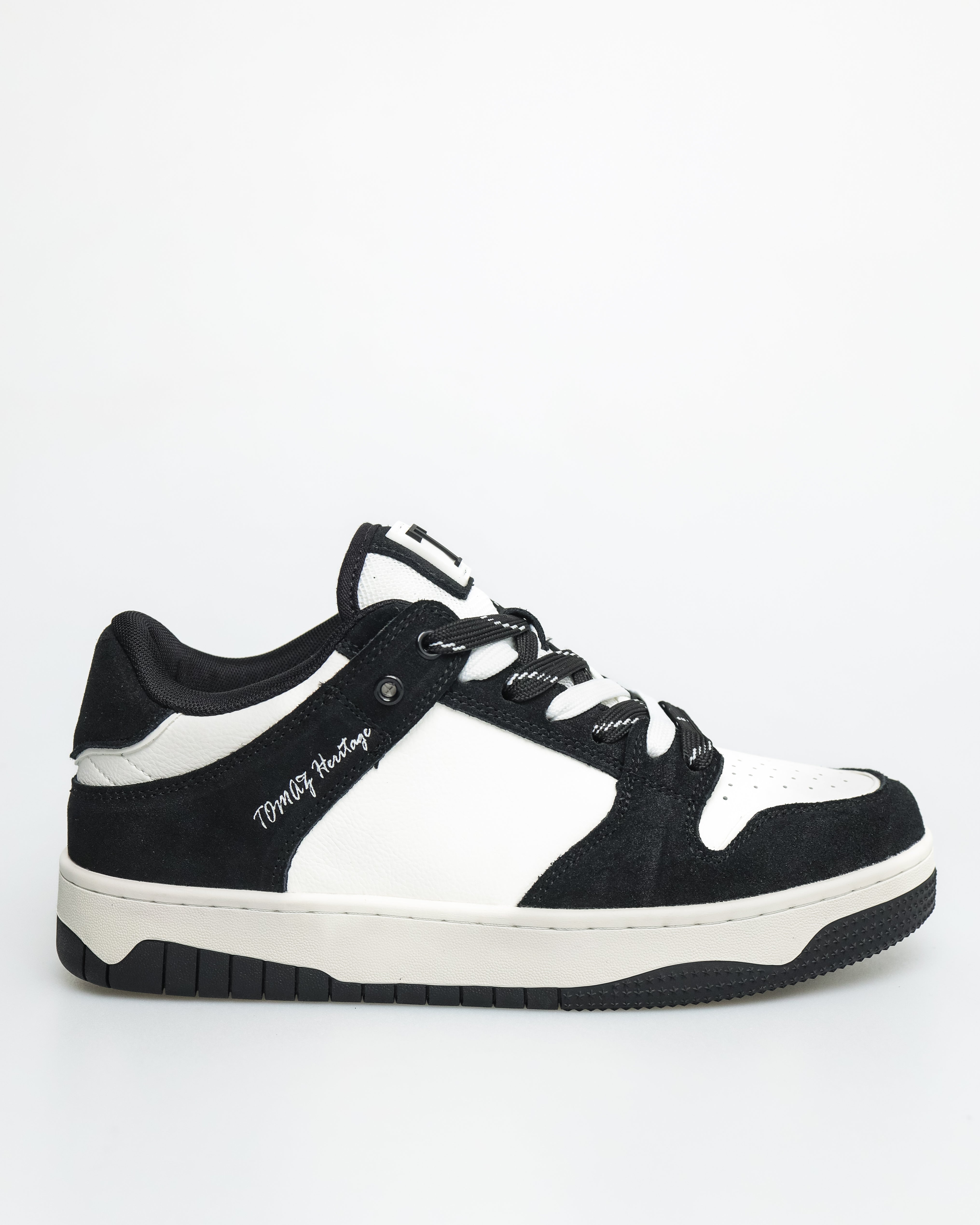 Tomaz TBB021M Mens Sneaker (White/Black)