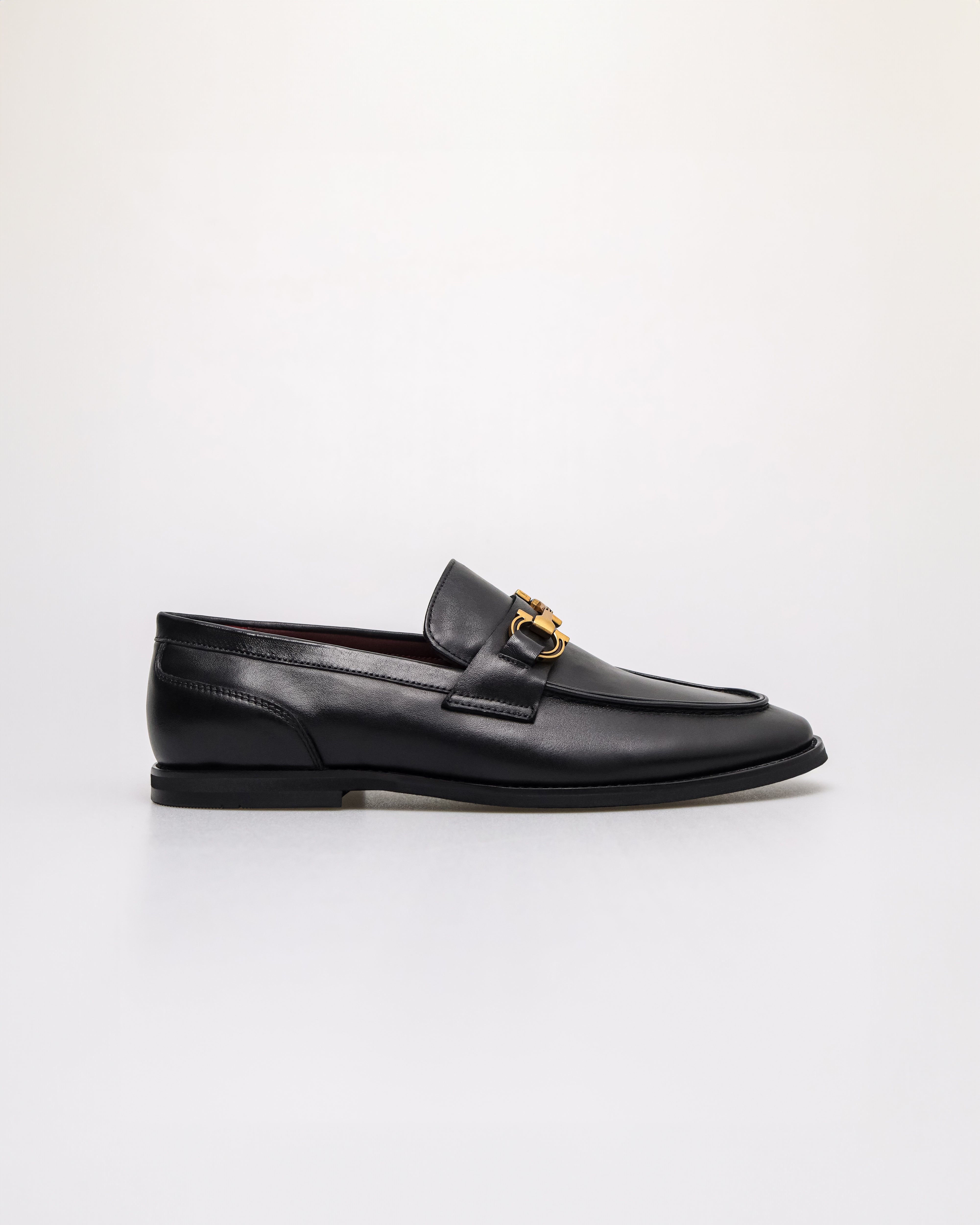 Tomaz HF114 Men's Horsebit Buckle Loafers (Black)