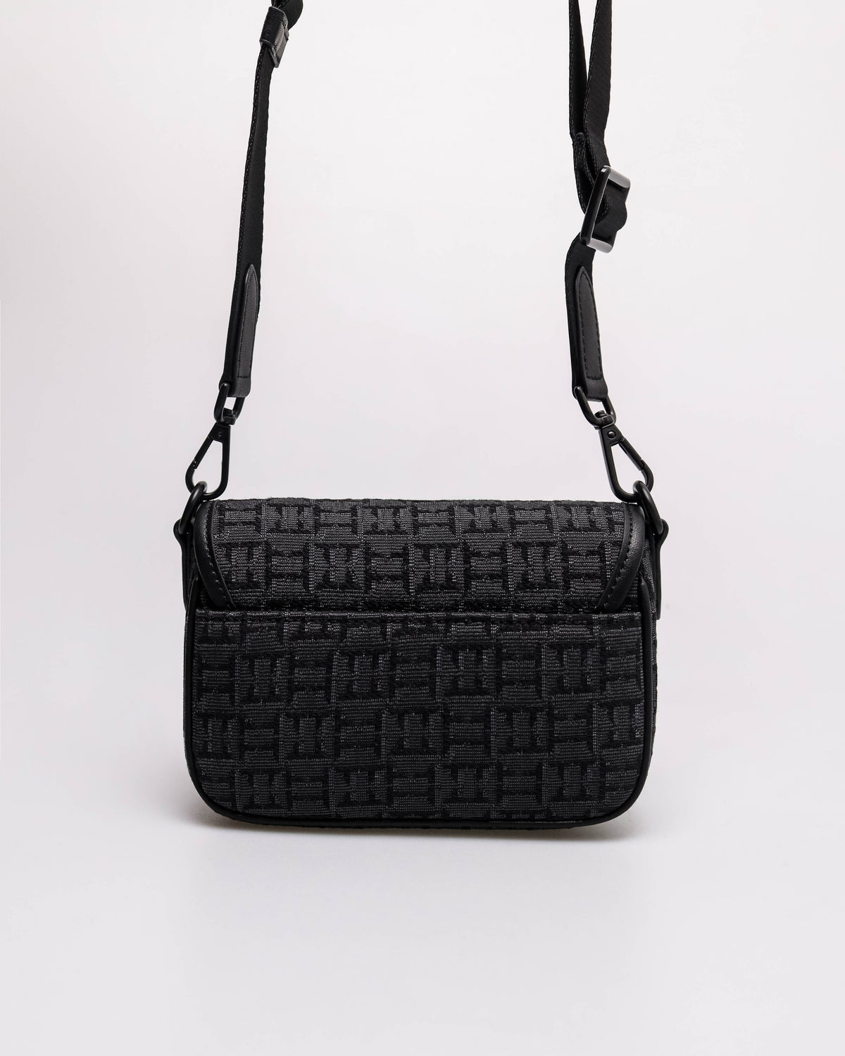 #color_black