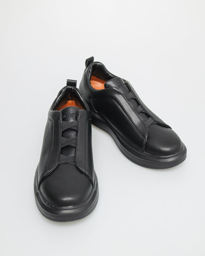 
                  
                    Load image into Gallery viewer, Tomaz C589 Men&amp;#39;s Sneaker (Black)
                  
                