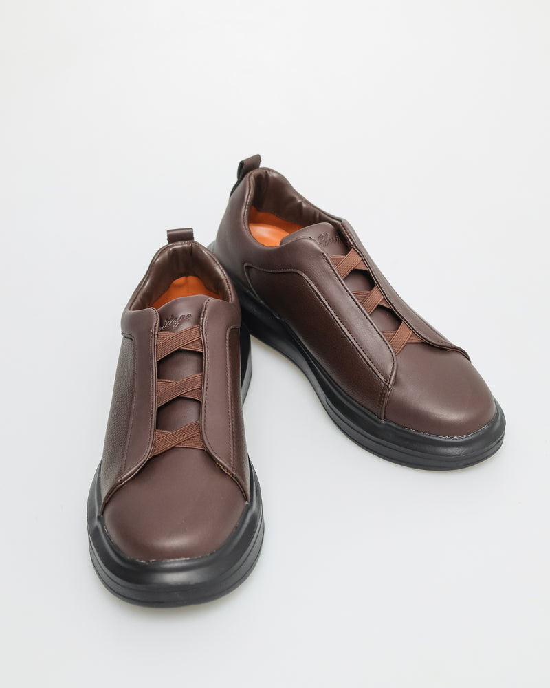 
                  
                    Load image into Gallery viewer, Tomaz C589 Men&amp;#39;s Sneaker (Coffee)
                  
                