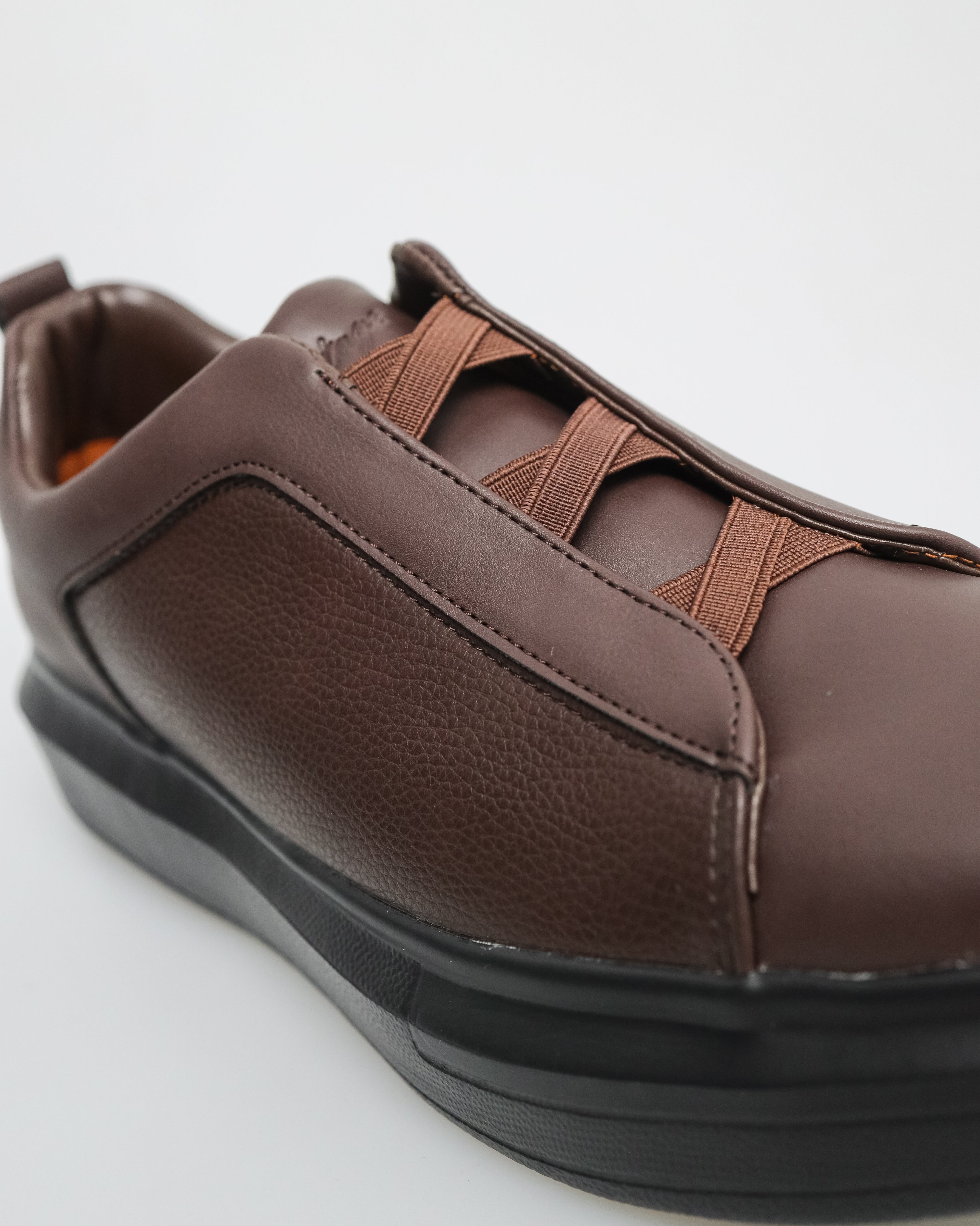 Tomaz C589 Men's Sneaker (Coffee)