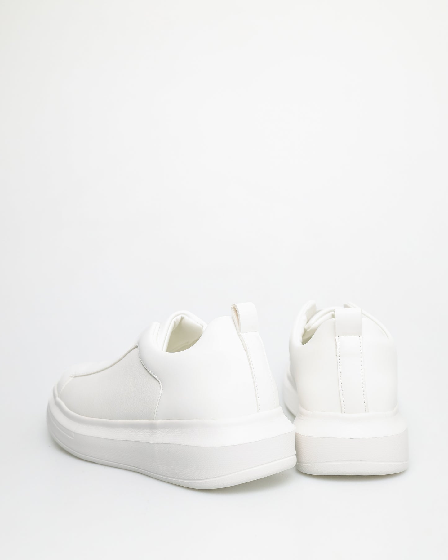 Tomaz C589 Men's Sneaker (White)