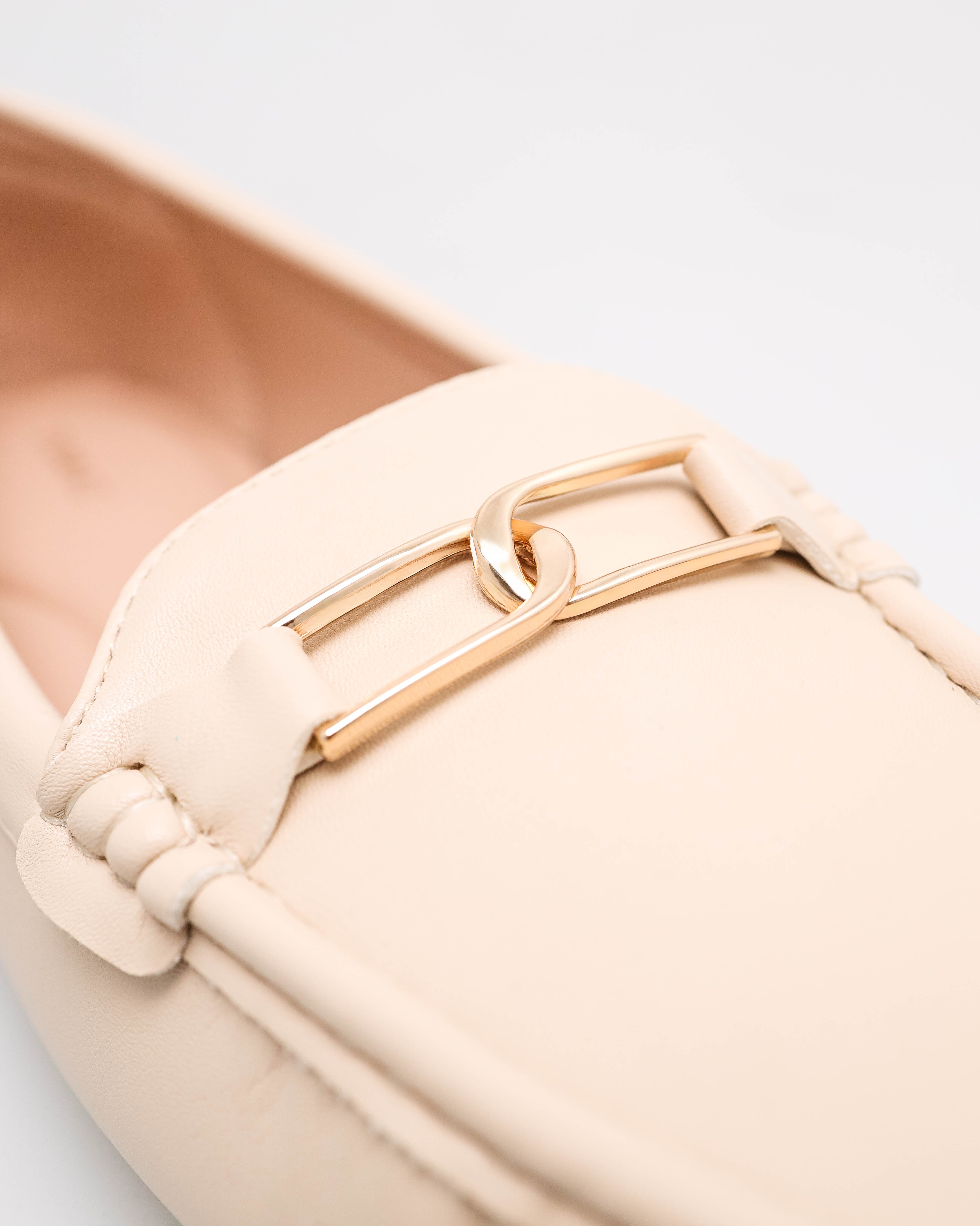 #color_beige