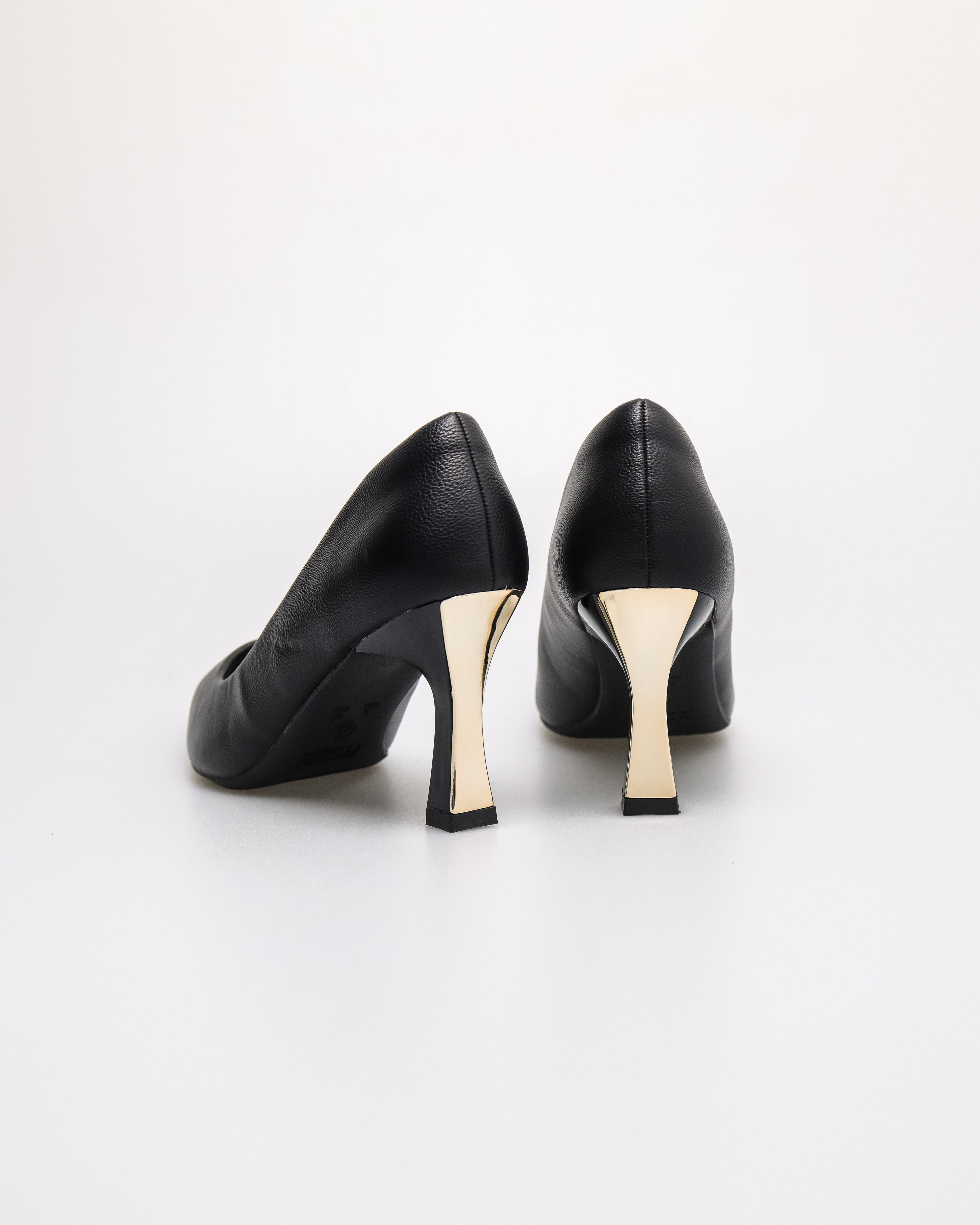 Tomaz NN521 Ladies Classy Ordinary Heels (Black)