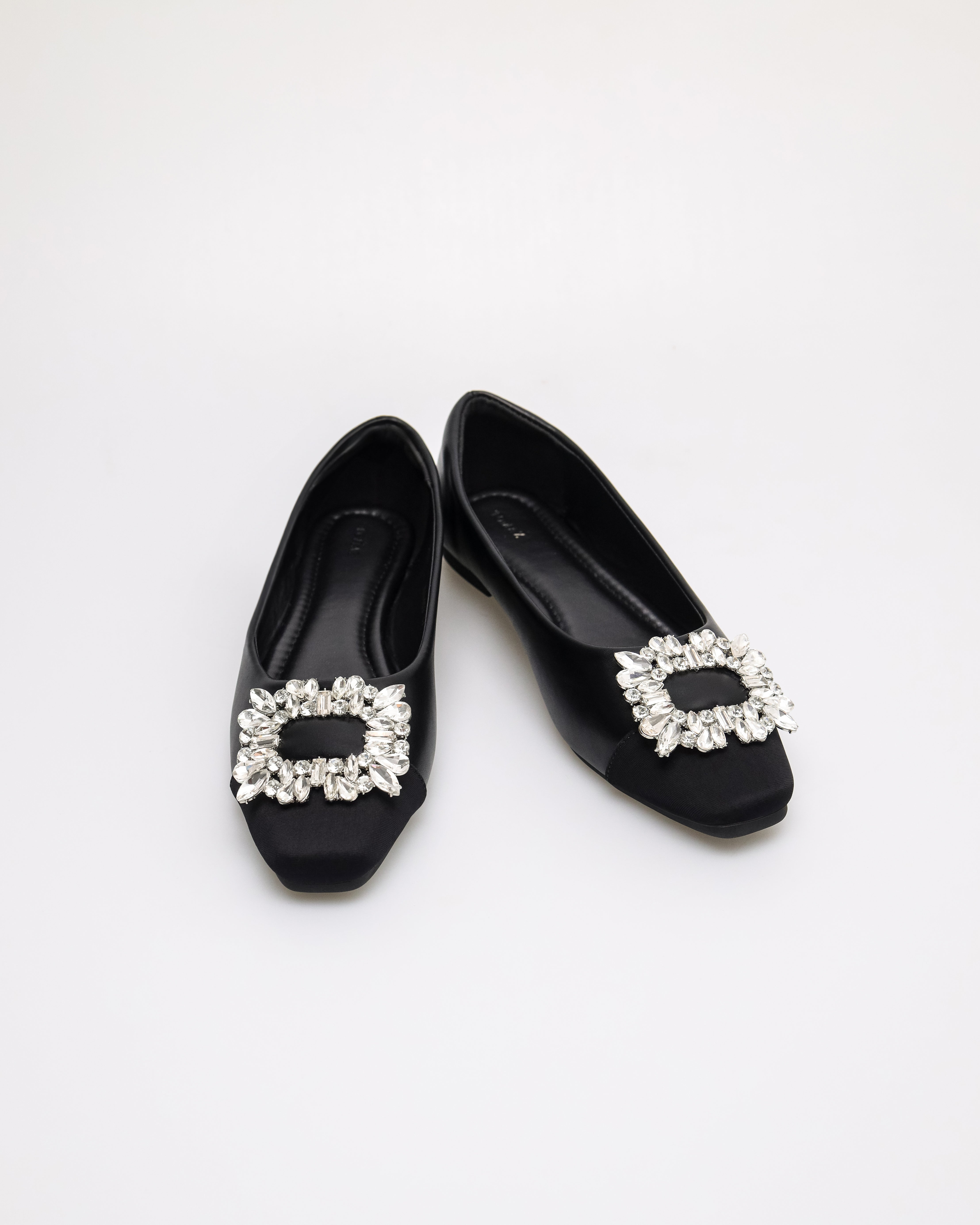 Tomaz NN469 Ladies Crystal Charm Flats (Black)