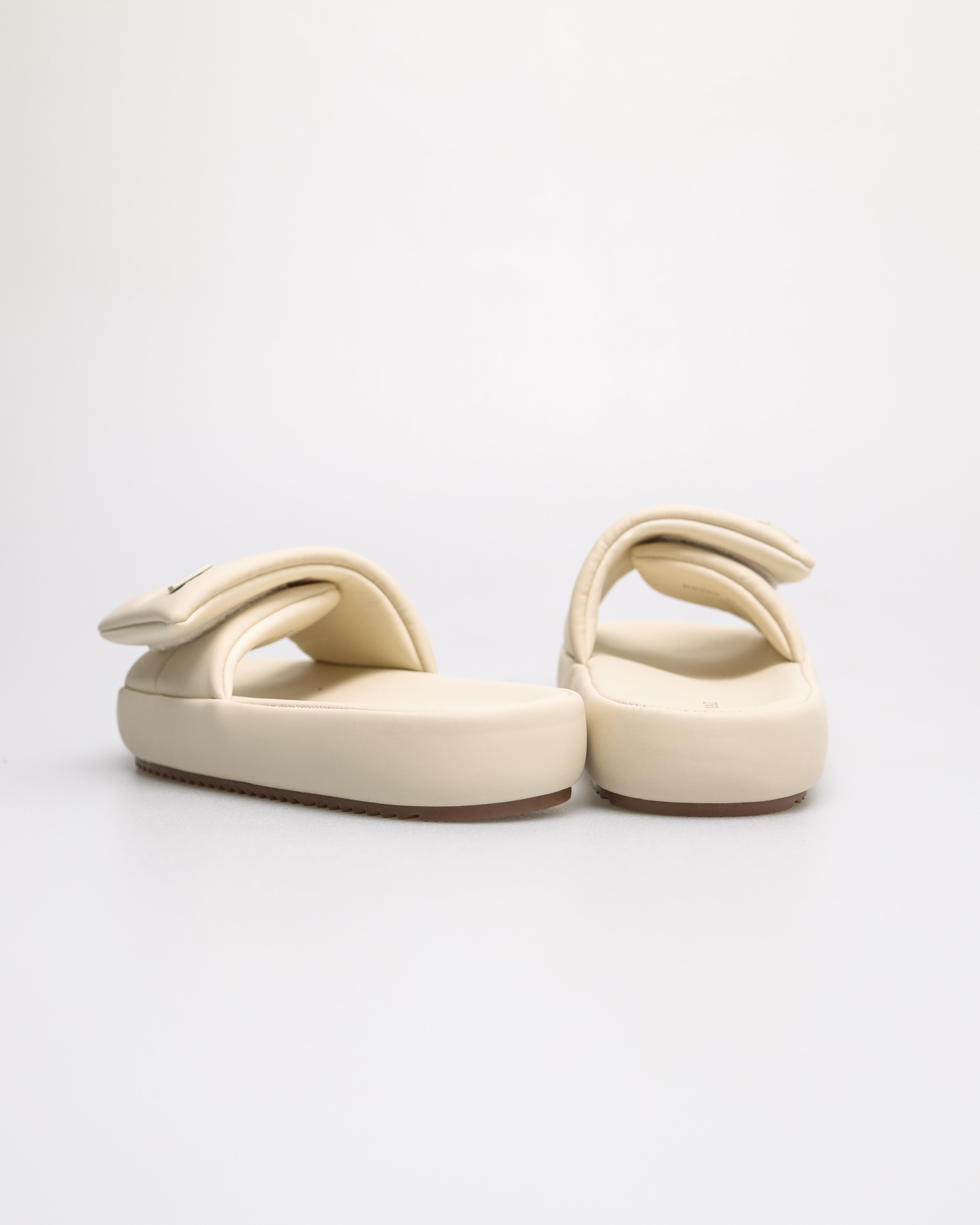 Tomaz NN393 Ladies Puff Slipper (Cream)