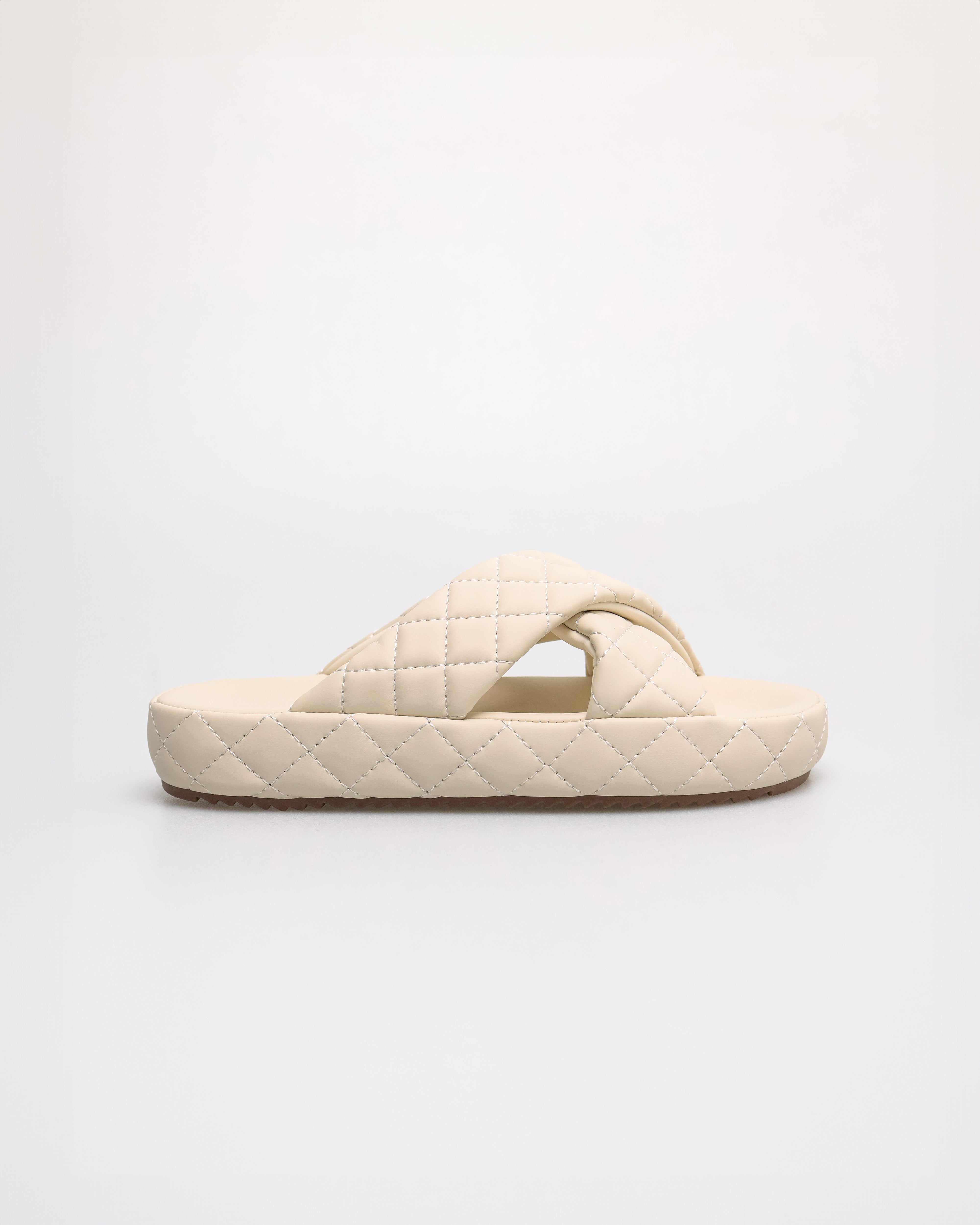 Tomaz NN394 Ladies Cross Quilted Slipper (Cream)