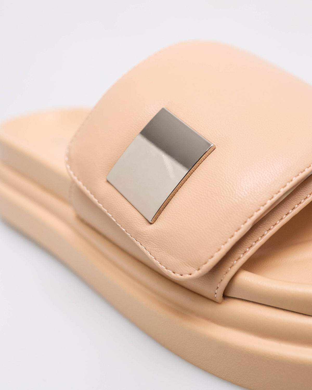 #color_beige