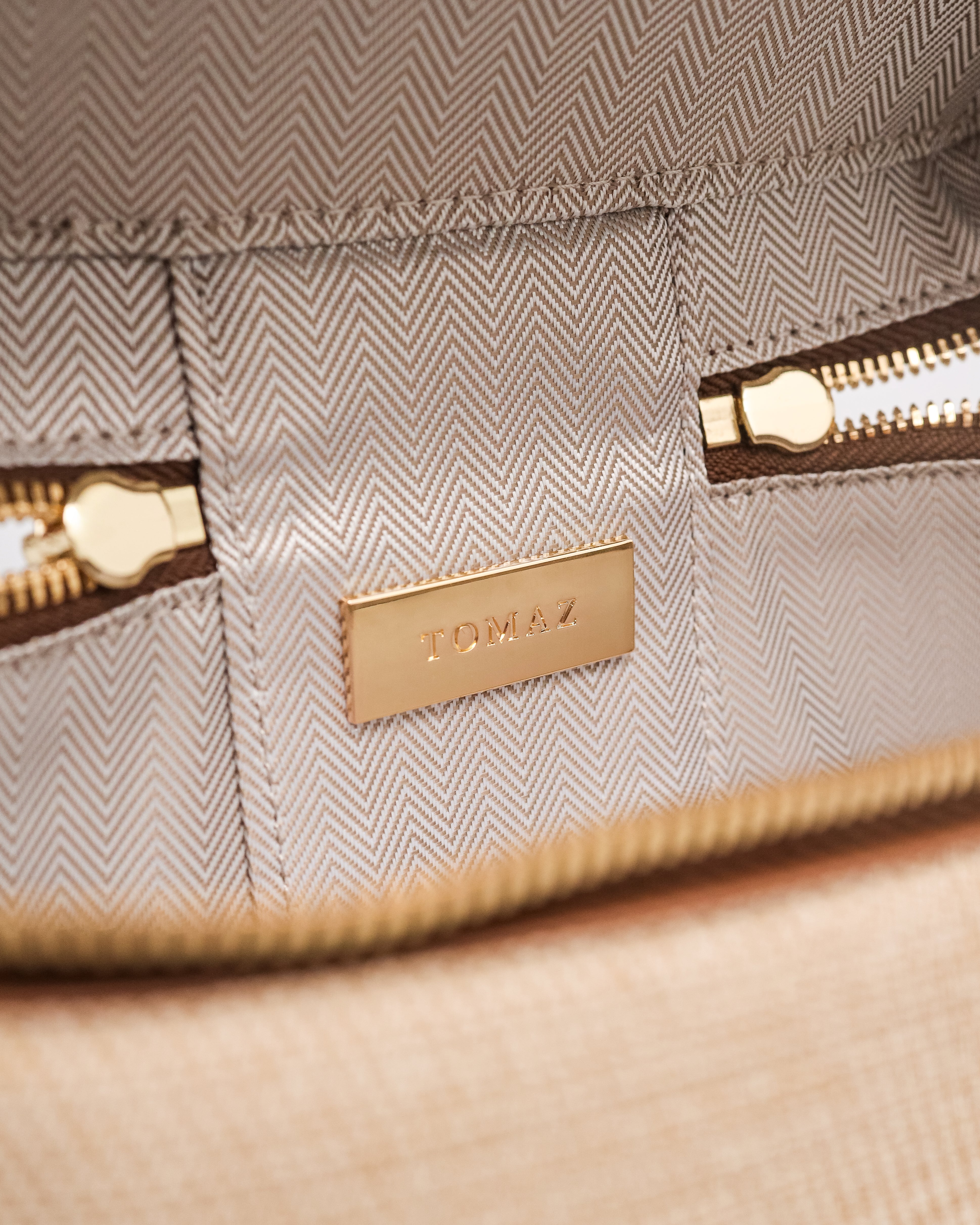 #color_brown/beige