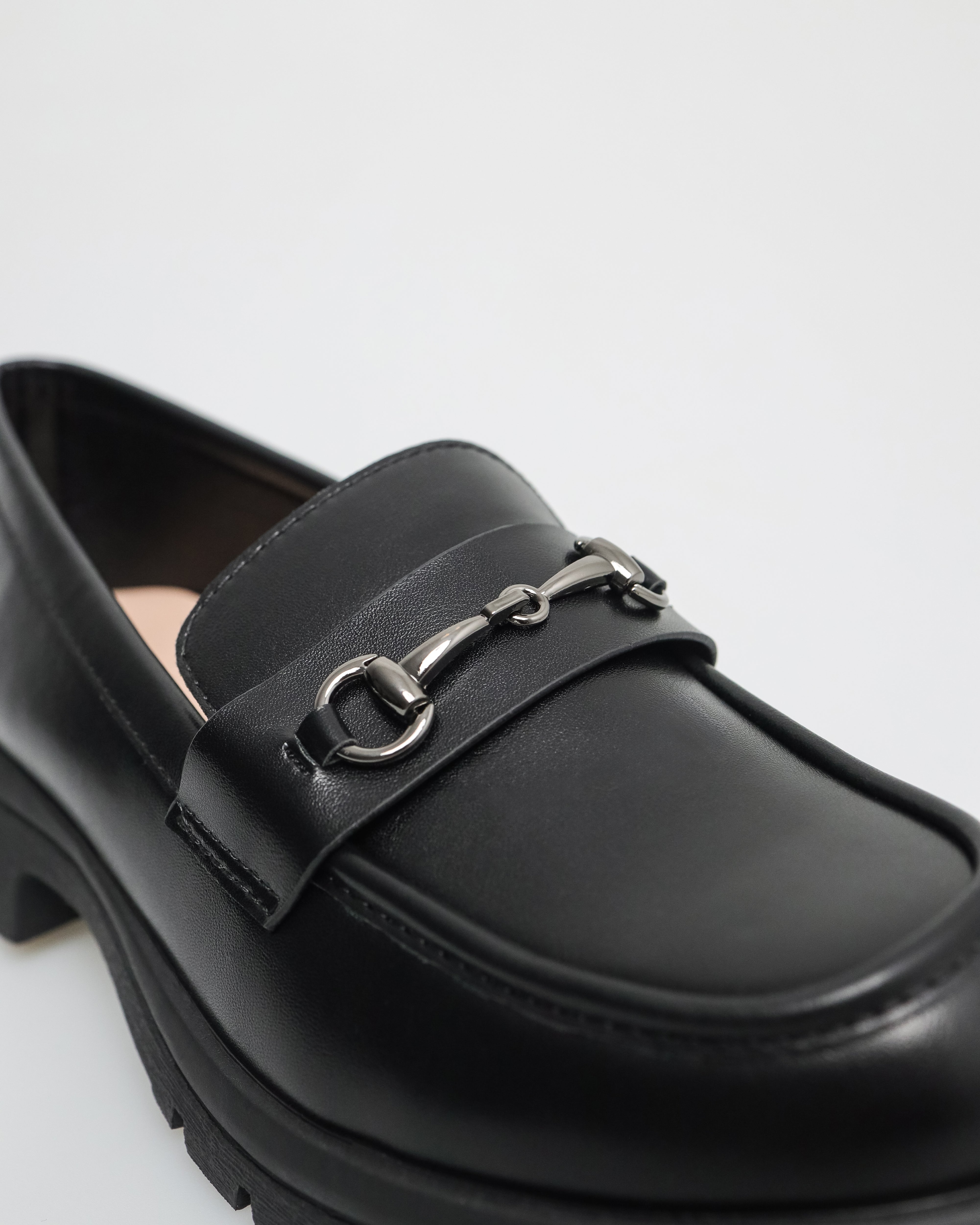 Tomaz NN191 Ladies Buckle Loafer (Black)