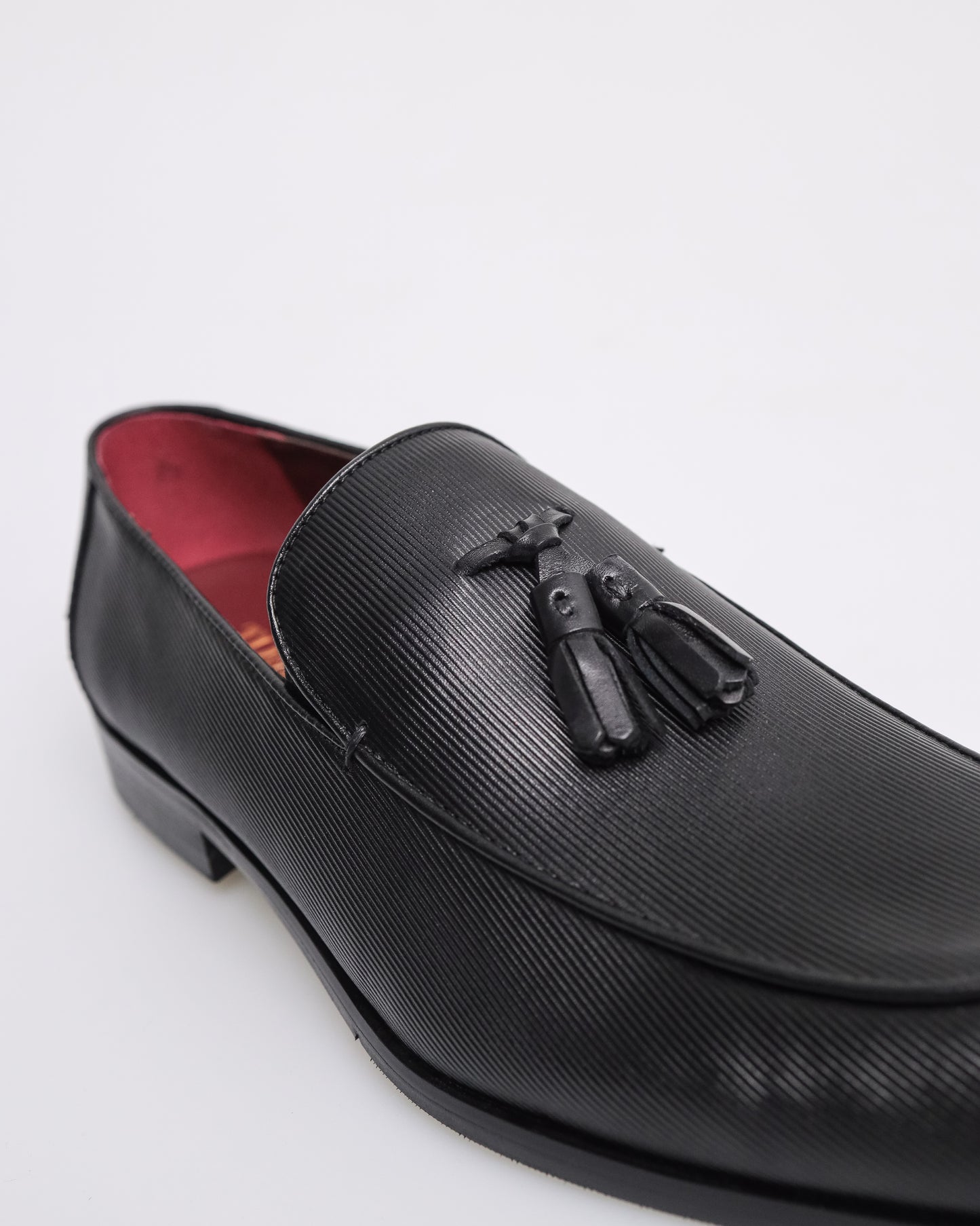 Tomaz HF063 Men's Tassle Loafer (Black)