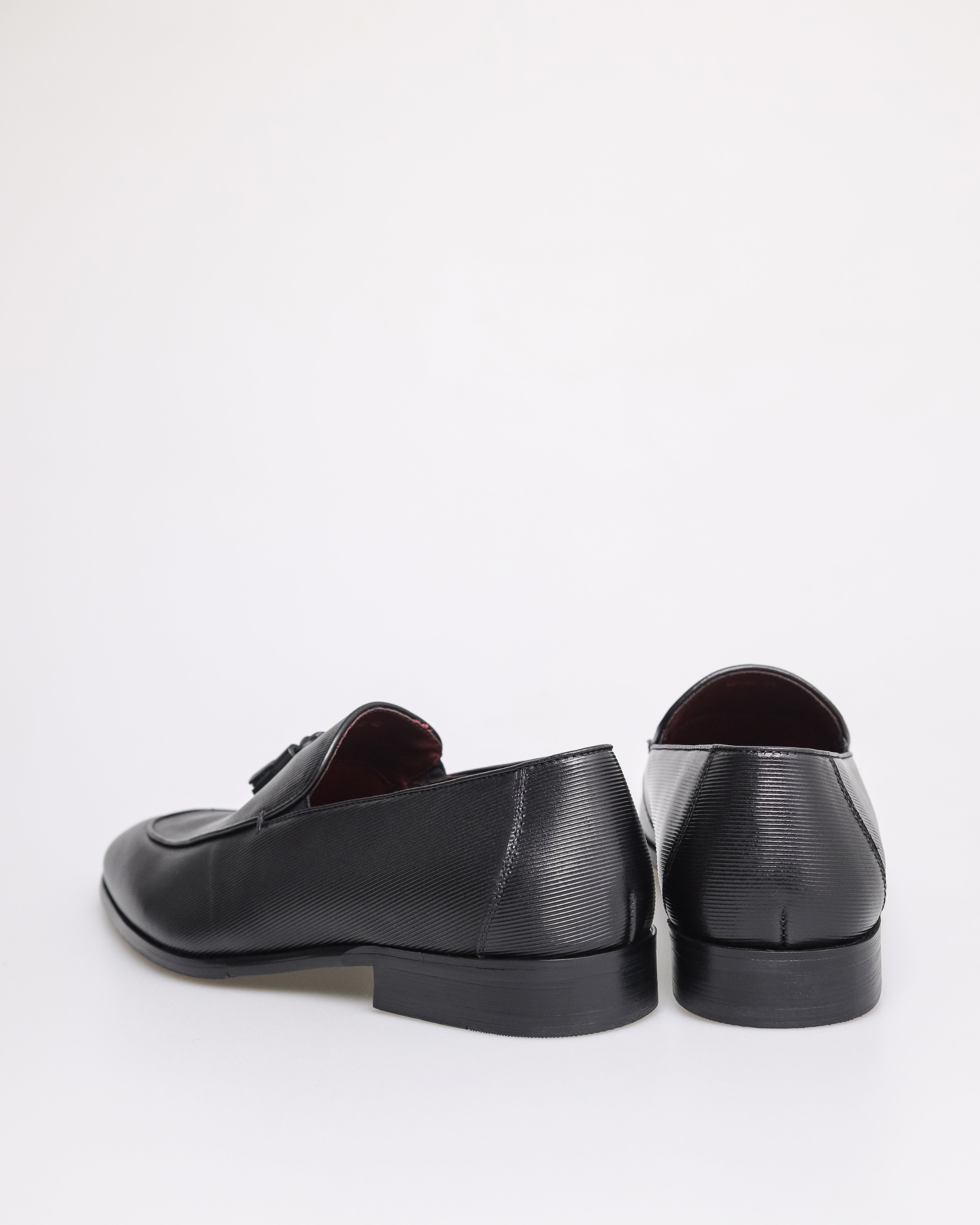 Tomaz HF063 Men's Tassle Loafer (Black)