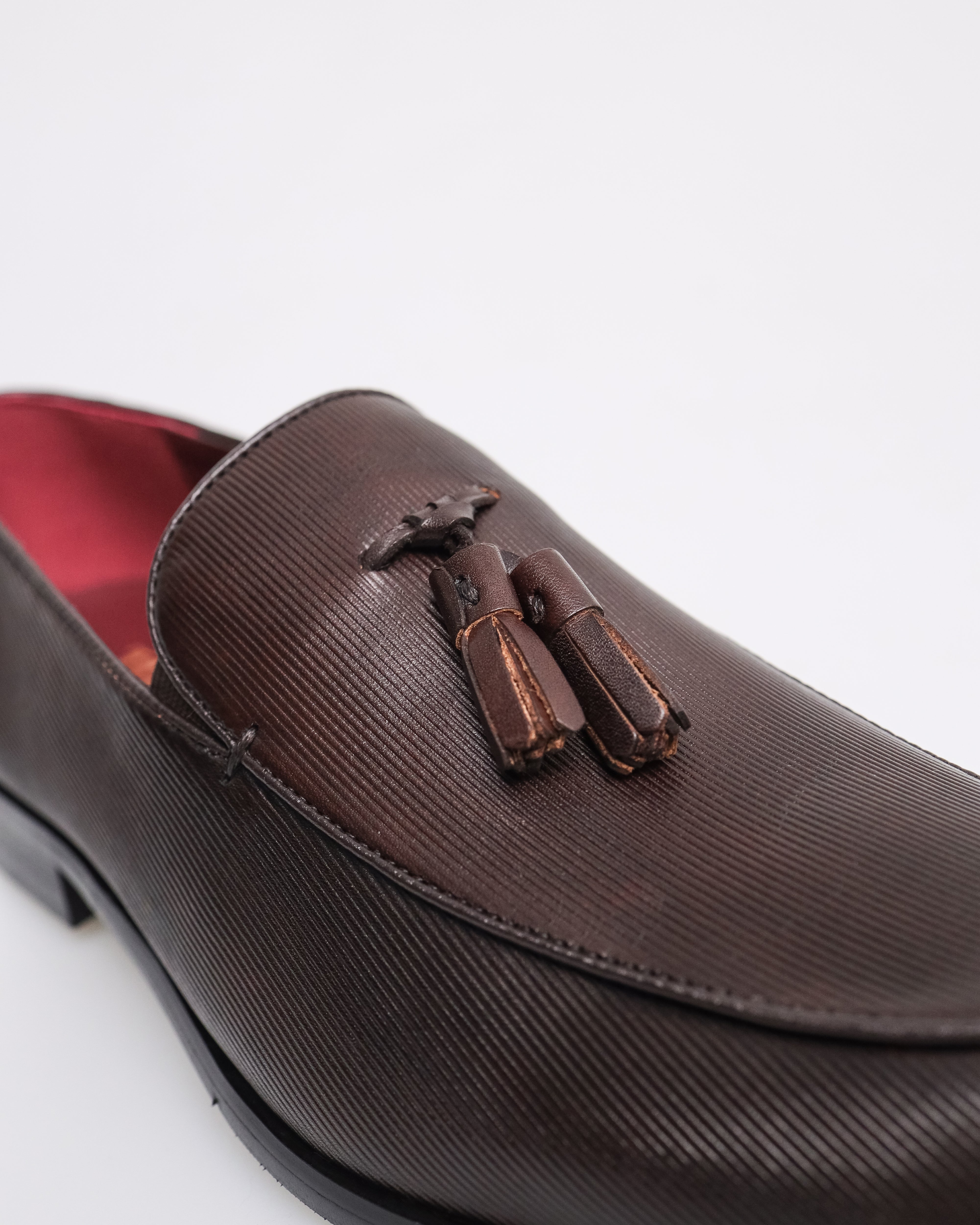 Tomaz HF063 Men's Tassle Loafer (Coffee)