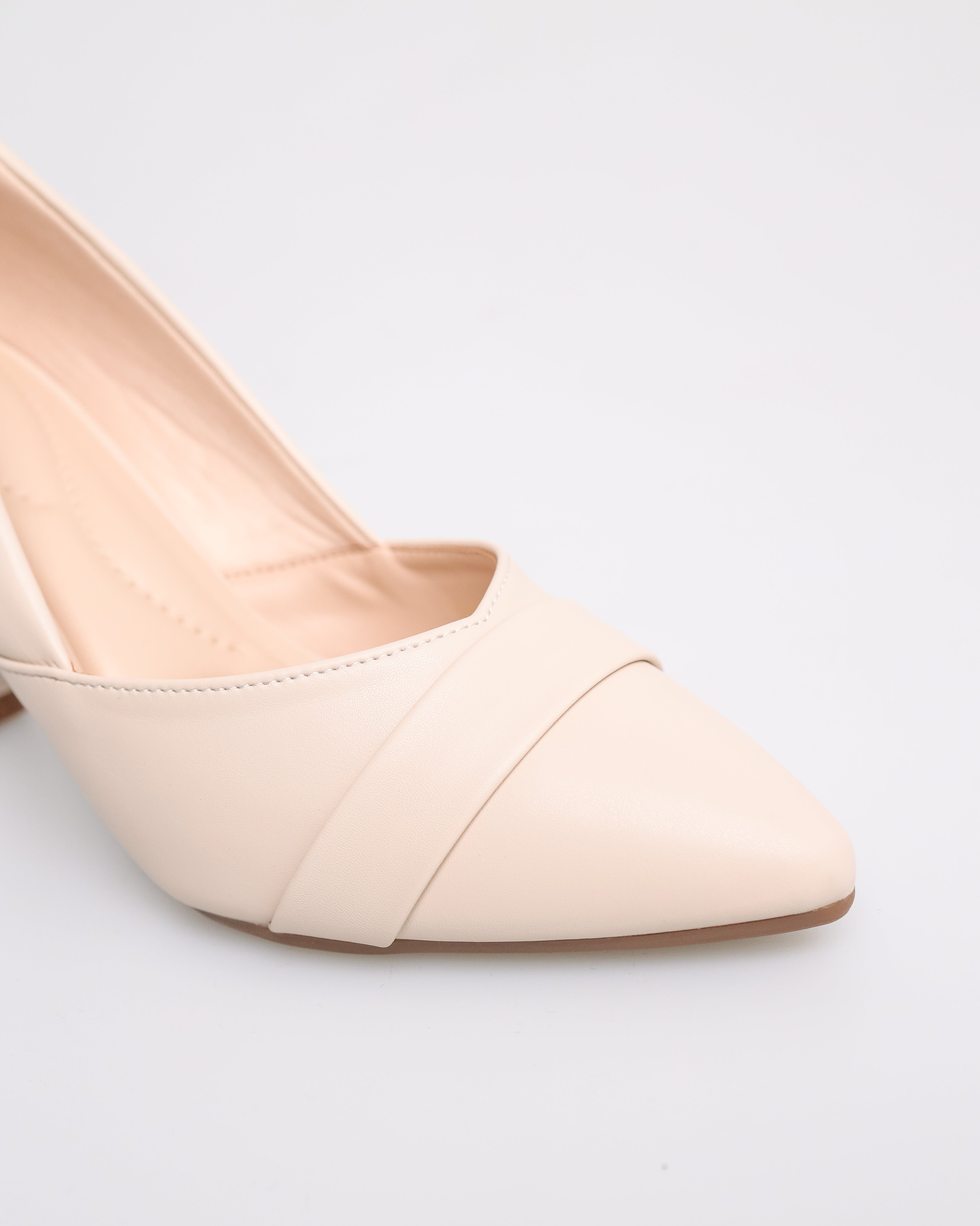 Tomaz NN206 Ladies Fold Pointy Heels (Cream)