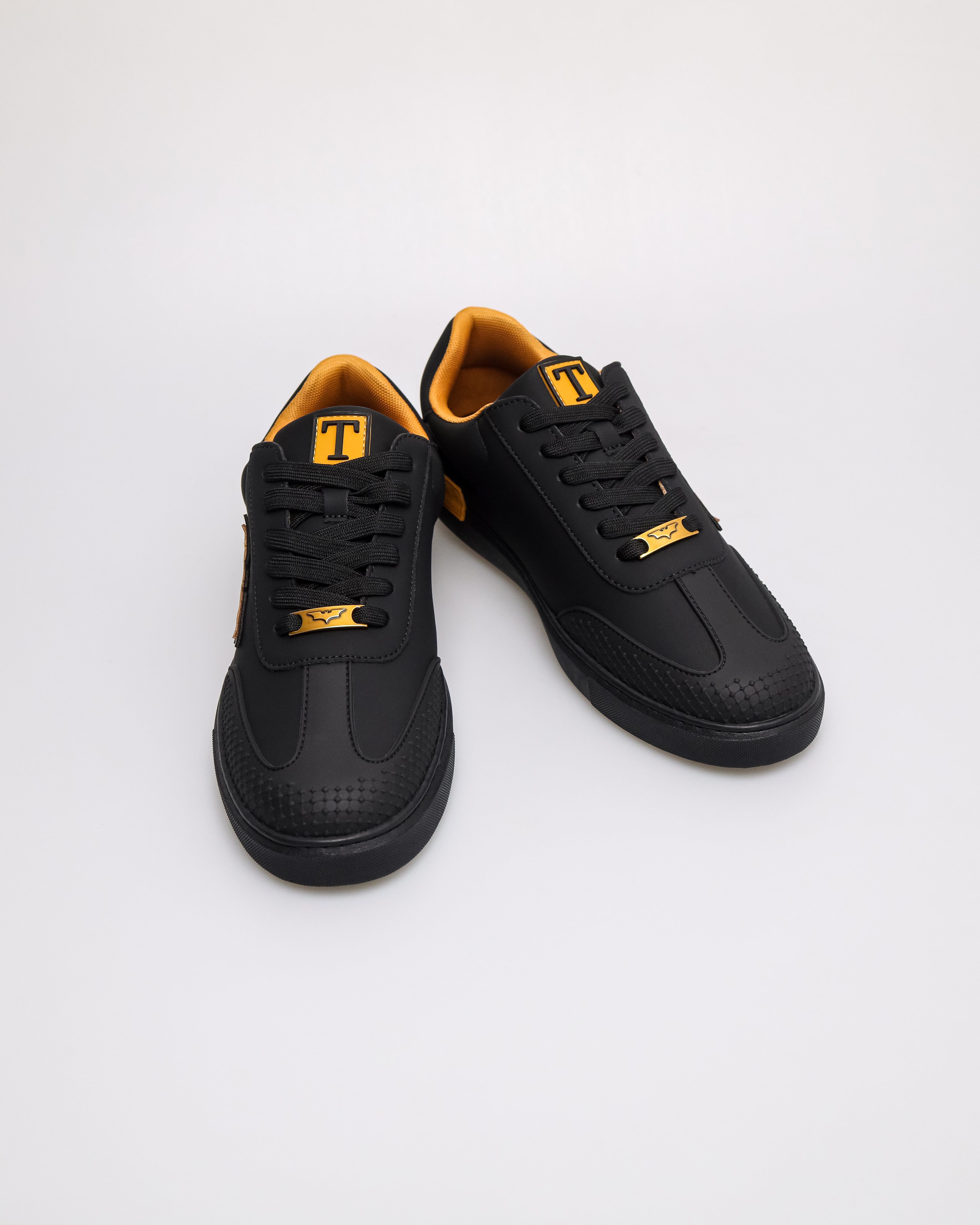 Tomaz DM013 The Dark Knight Men Sneakers (Black/Yellow)